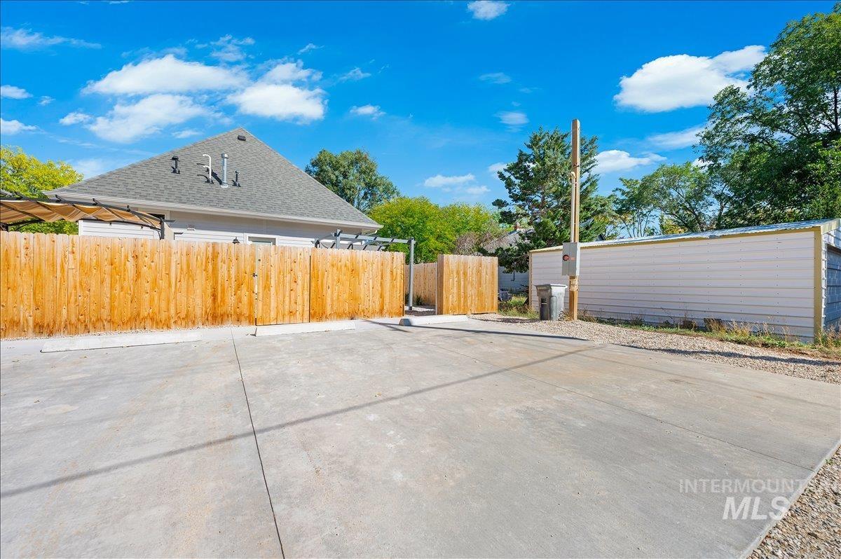 1001/1003 E. Franklin St. Property Photo 50