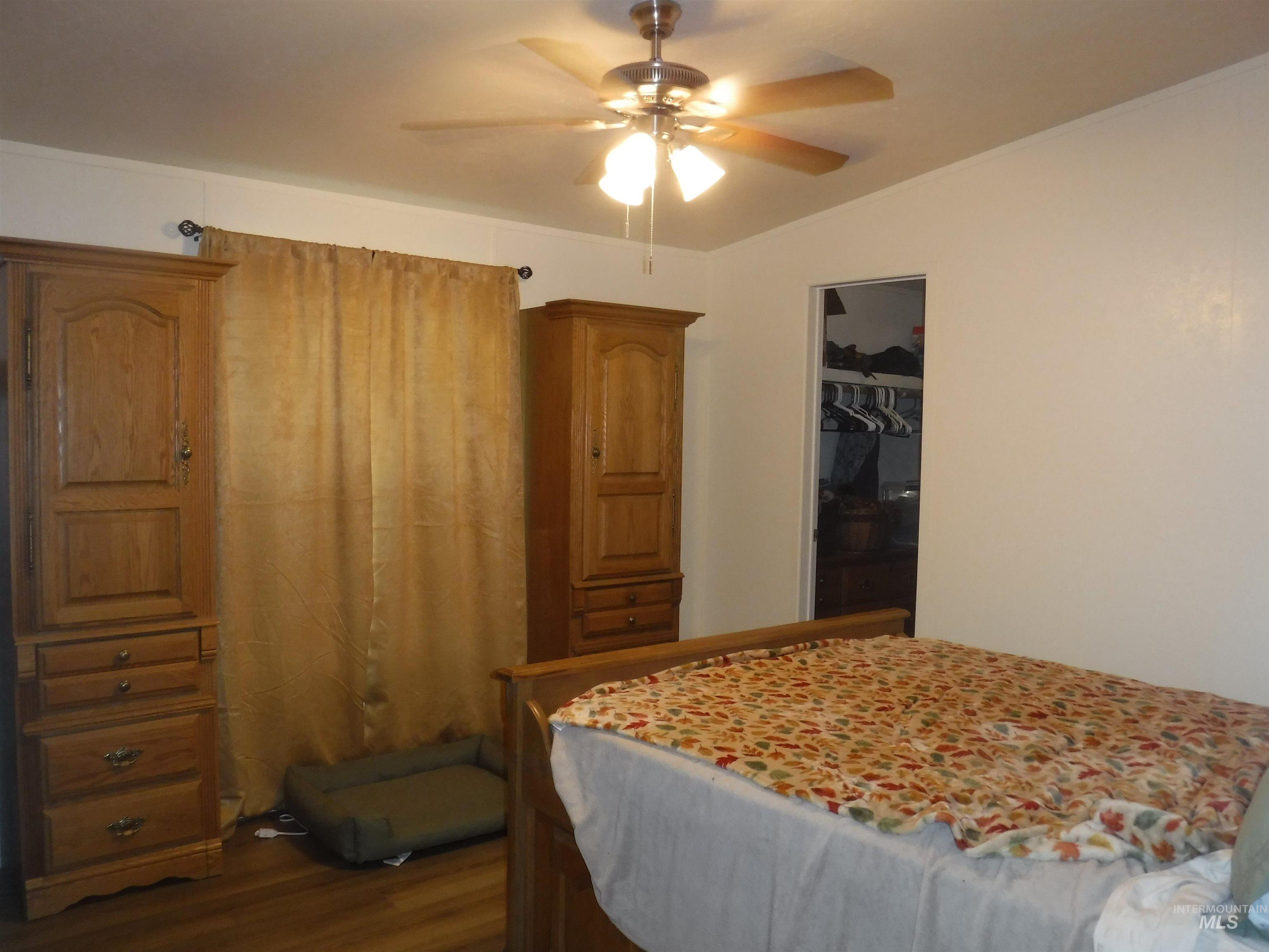 435 3rd Ave W Property Photo 6