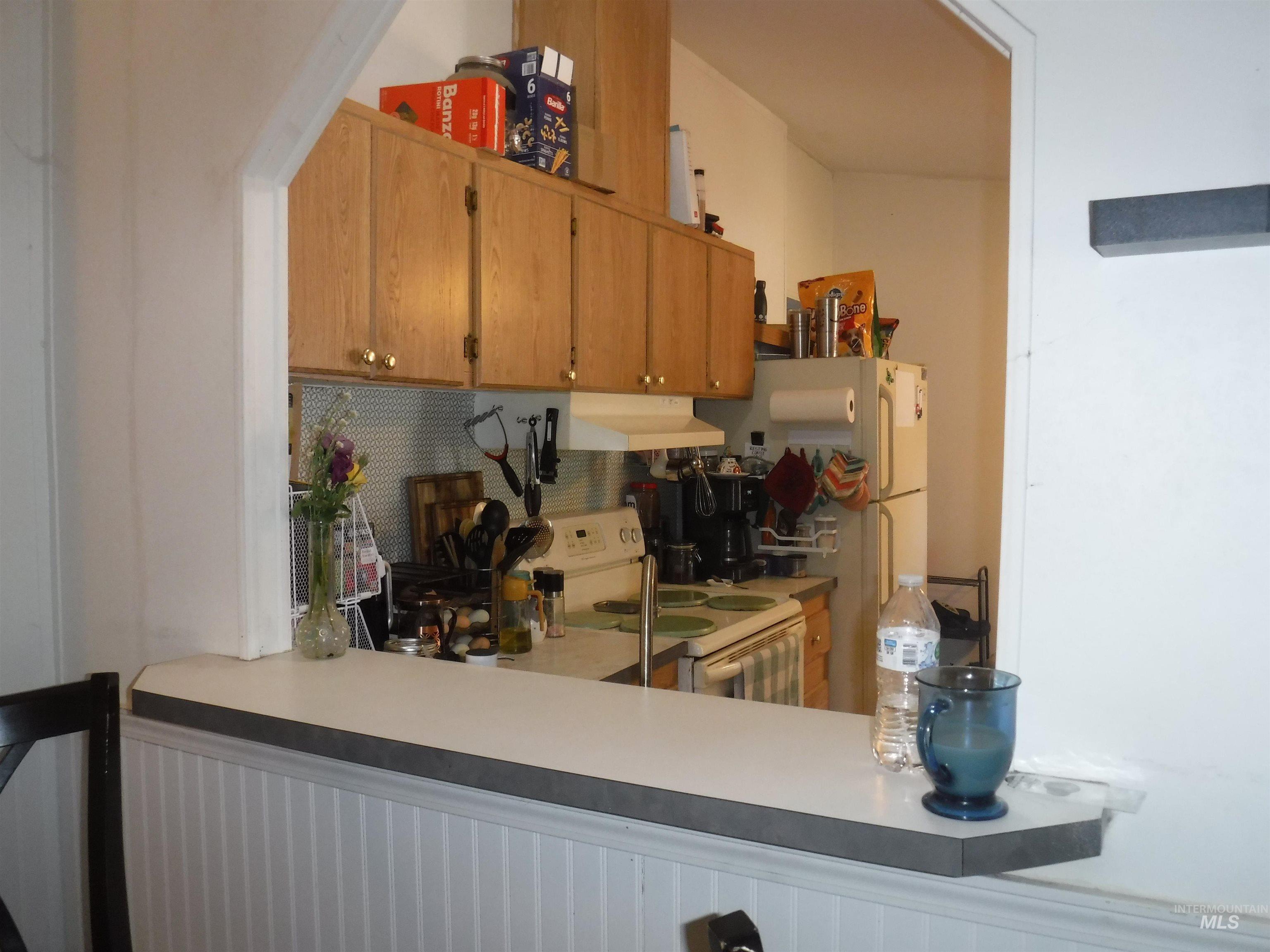 435 3rd Ave W Property Photo 10