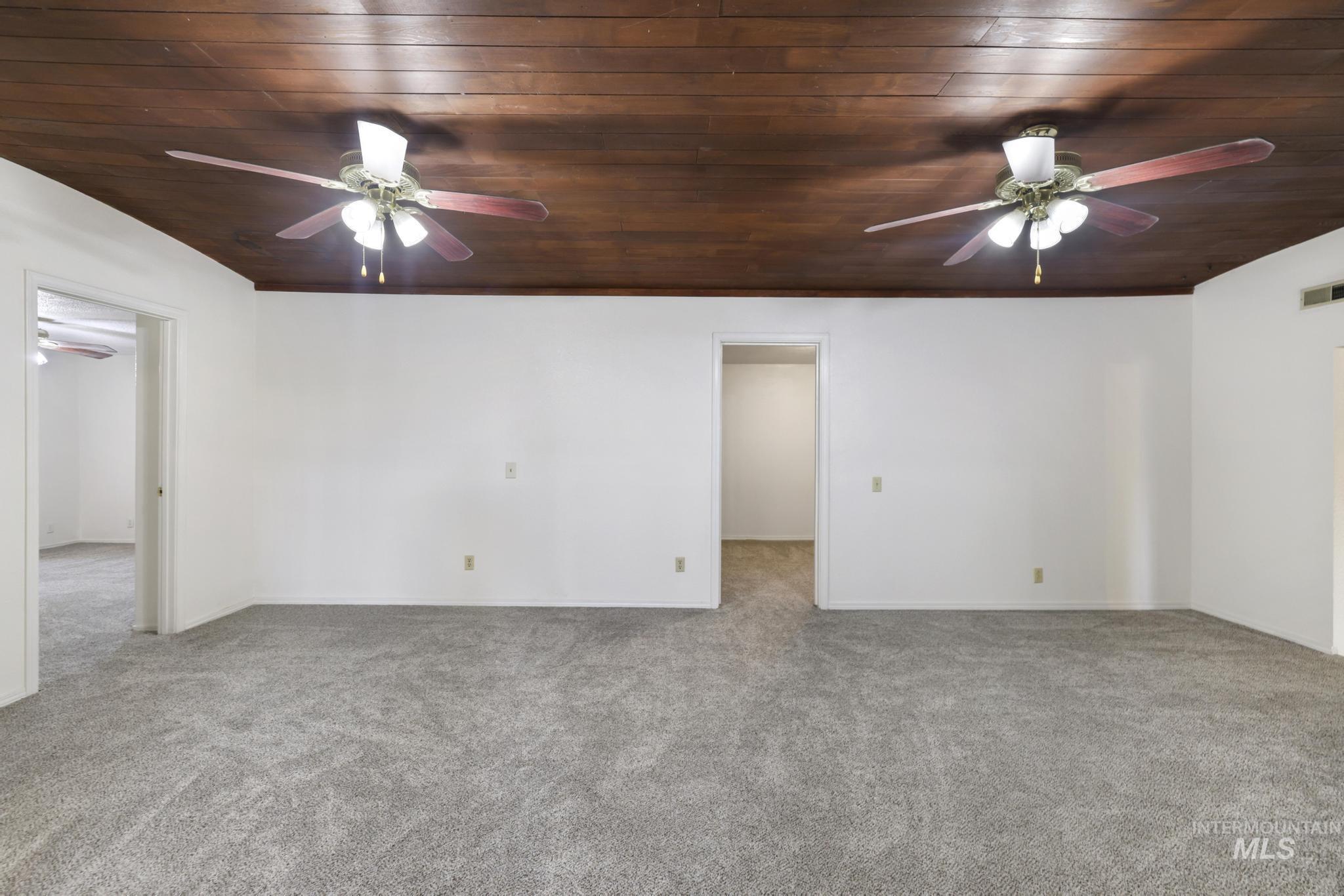 123 E 400 S Property Photo 10