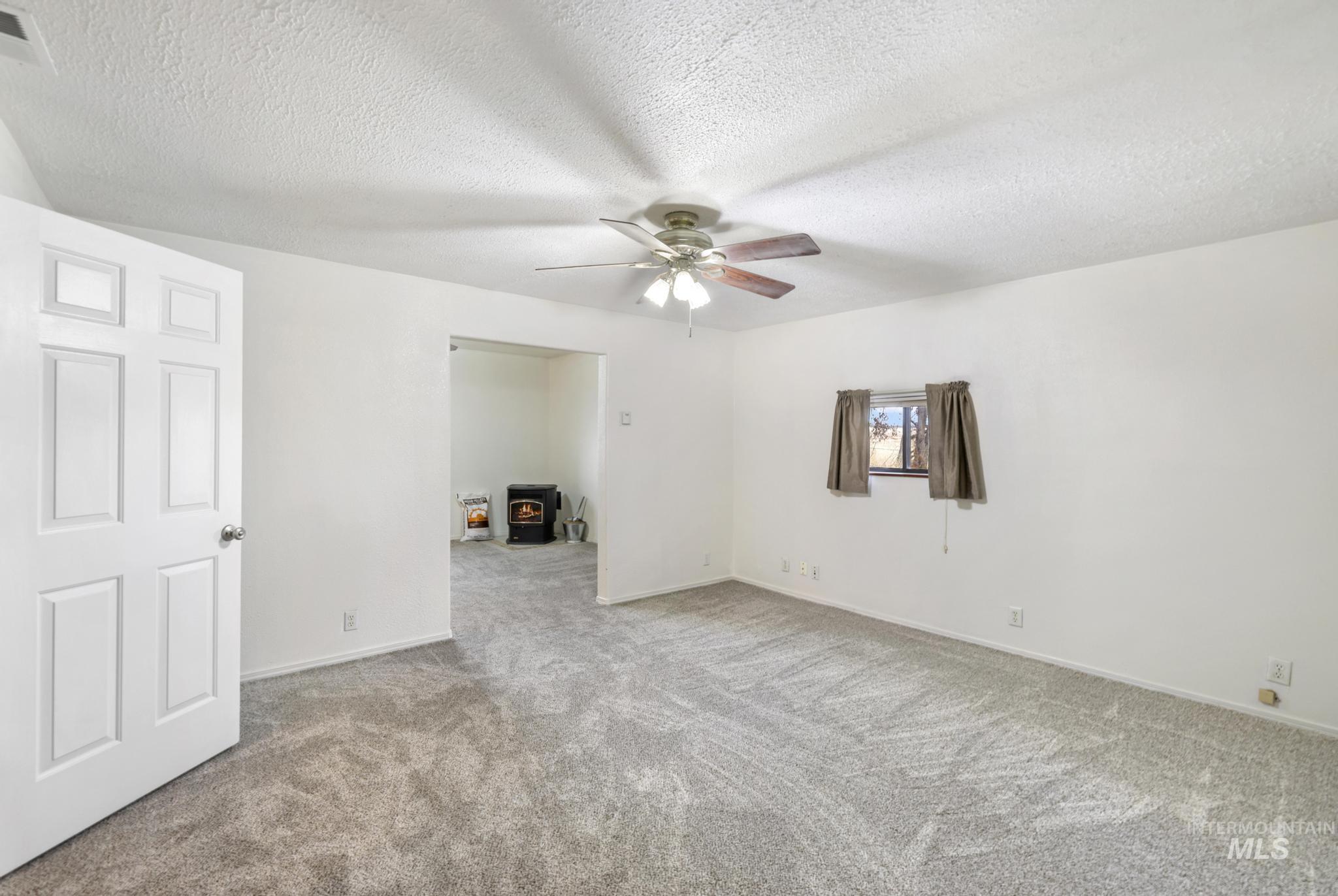 123 E 400 S Property Photo 11