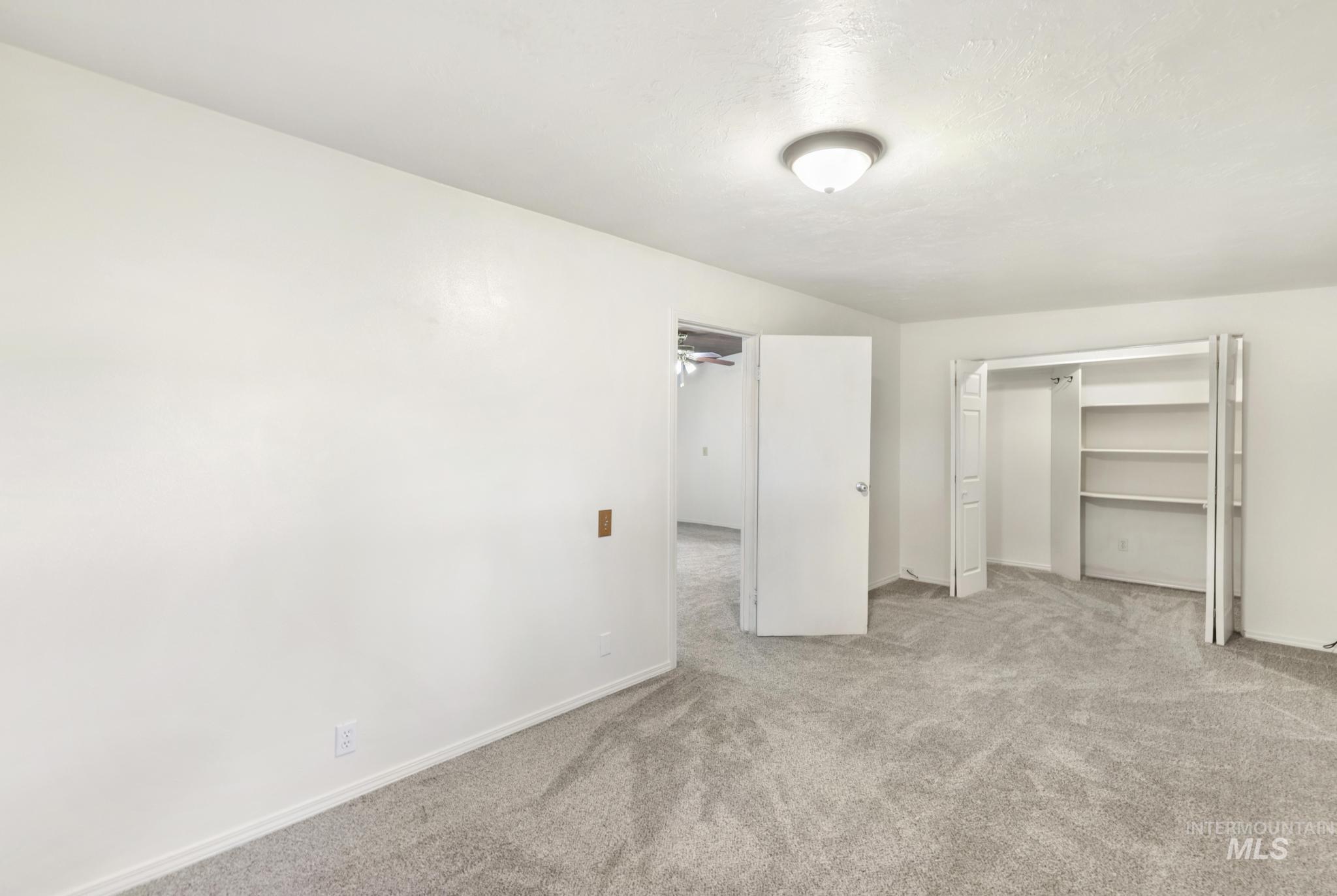 123 E 400 S Property Photo 19