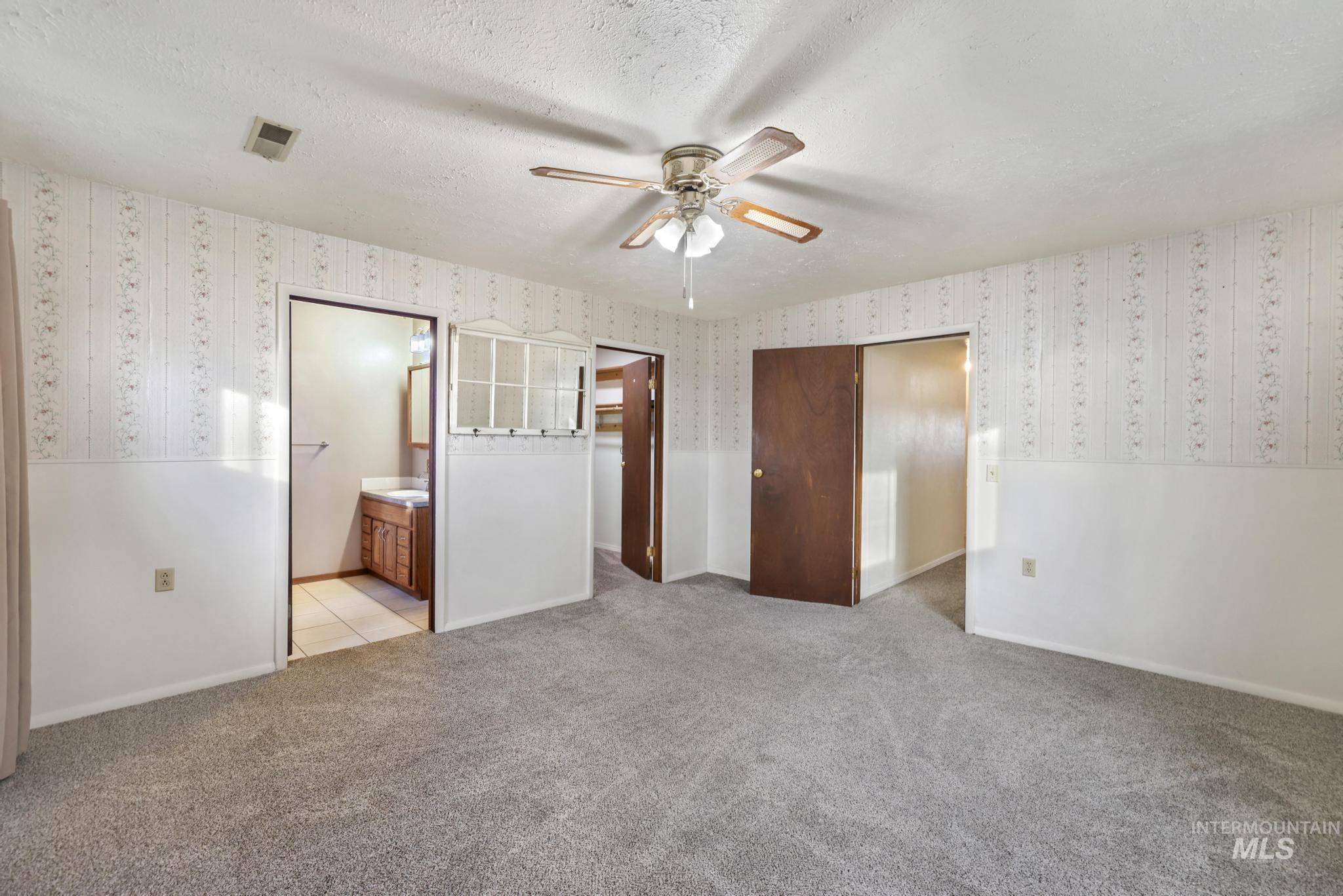 123 E 400 S Property Photo 25