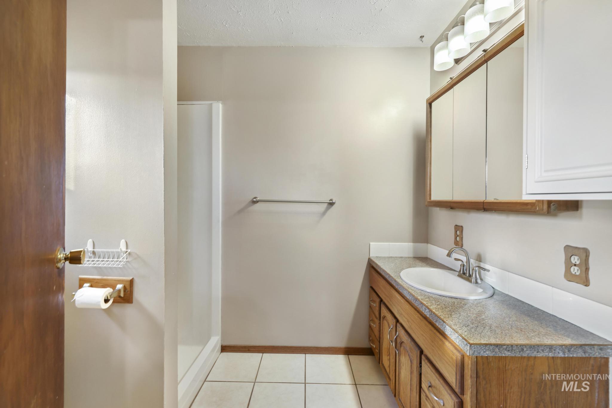 123 E 400 S Property Photo 26