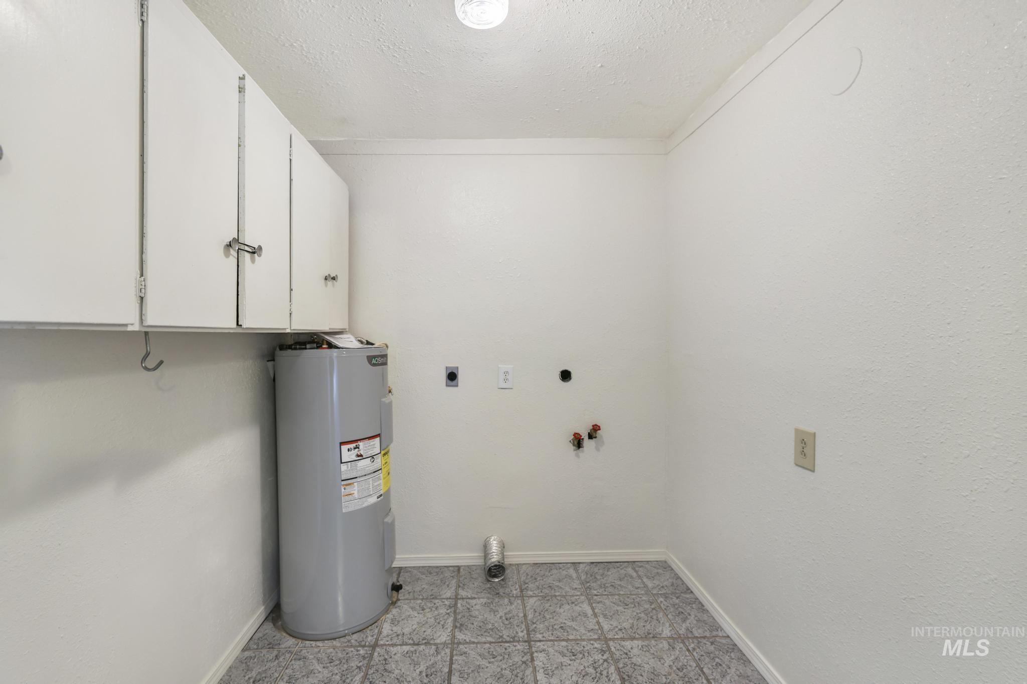 123 E 400 S Property Photo 30