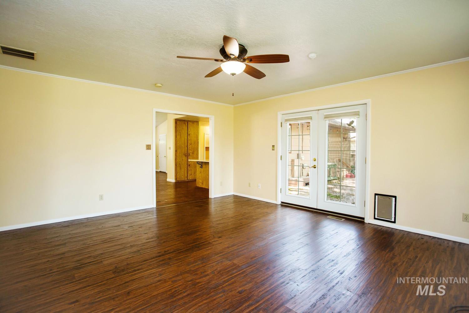 2572 Navajo Circle Property Photo 22