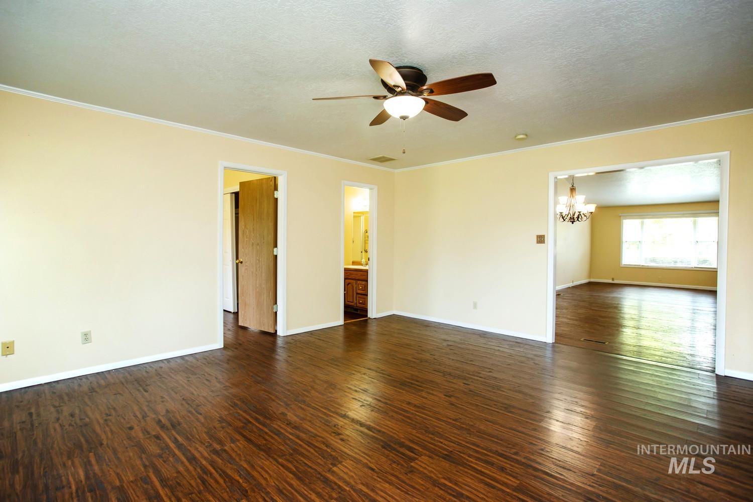2572 Navajo Circle Property Photo 23