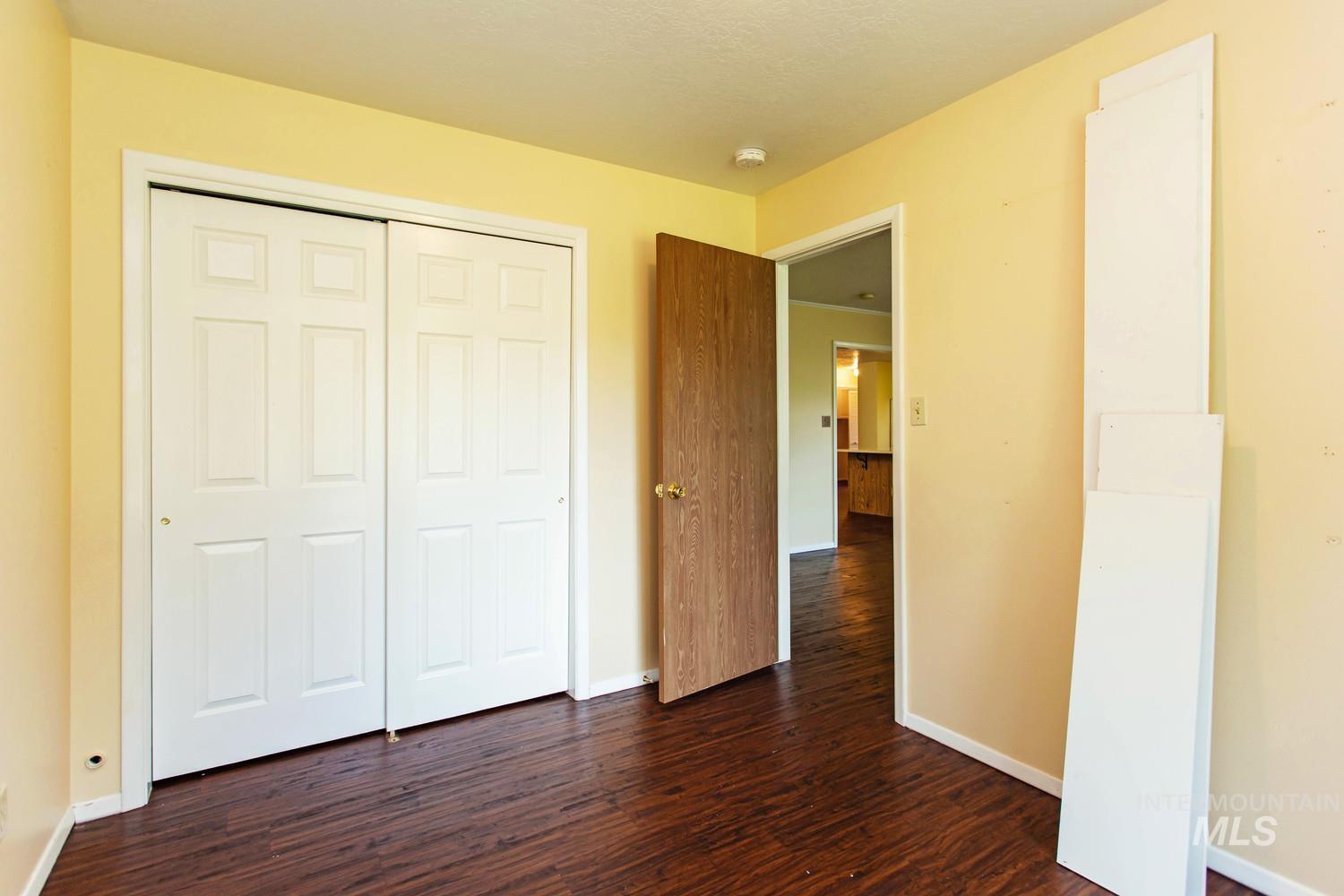 2572 Navajo Circle Property Photo 24
