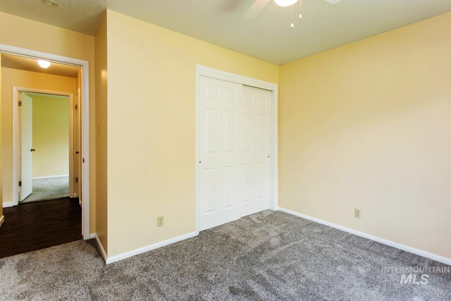 2572 Navajo Circle Property Photo 32