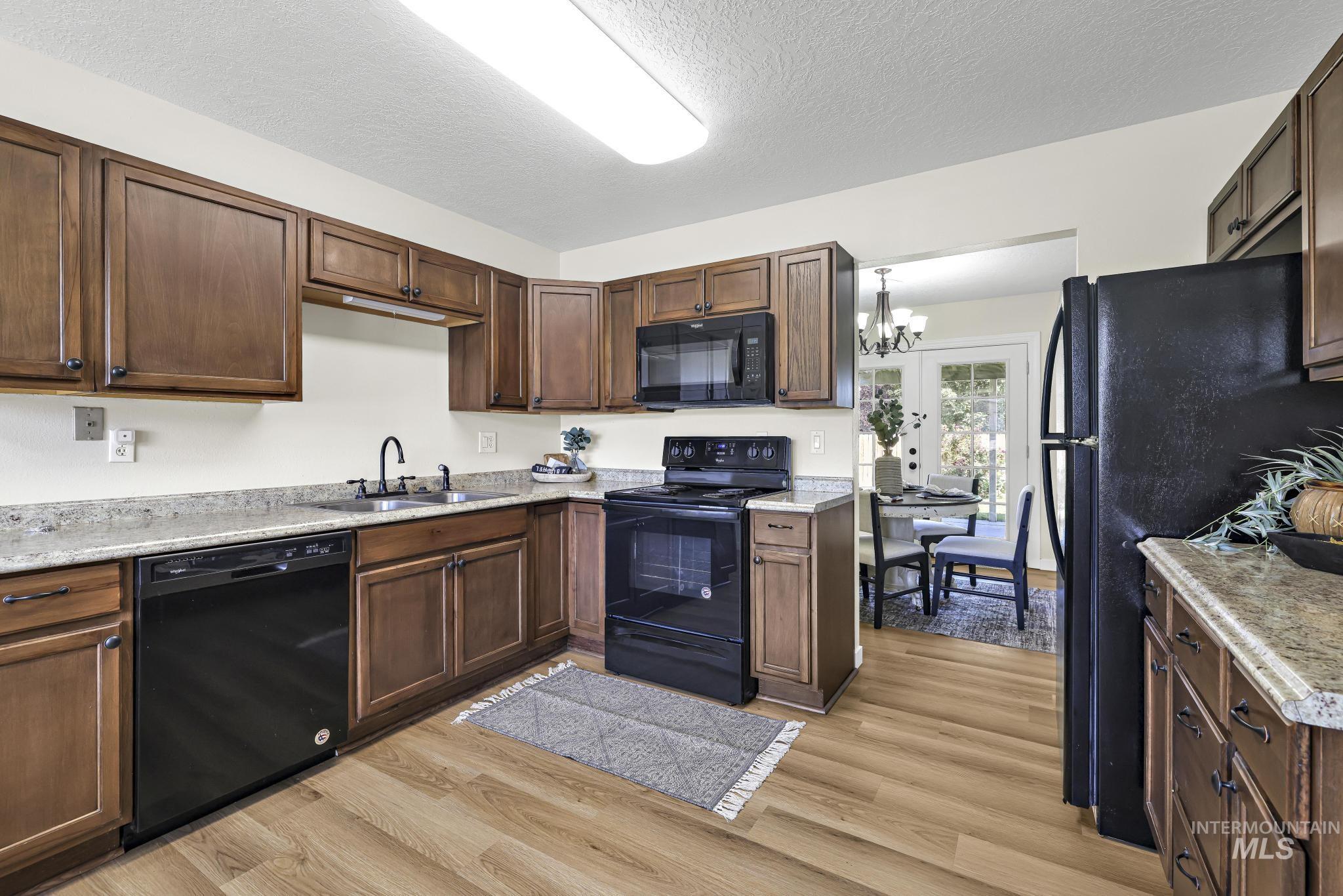2557 9th Avenue E Property Photo 10