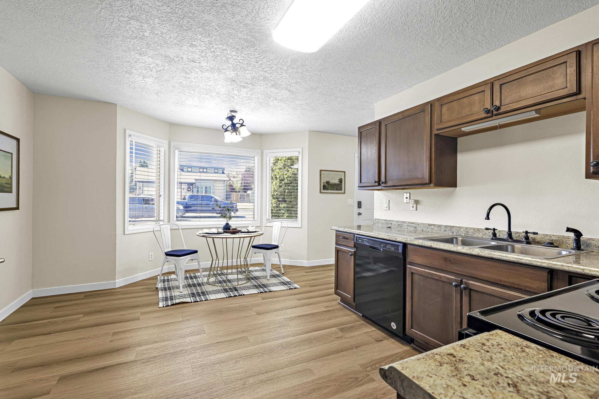 2557 9th Avenue E Property Photo 11