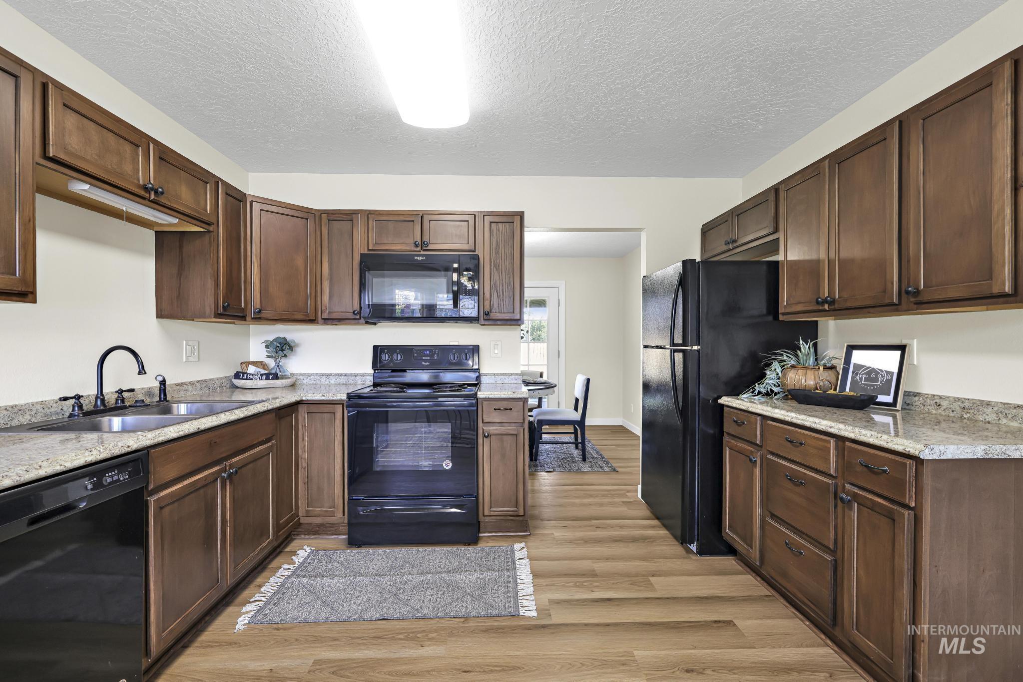 2557 9th Avenue E Property Photo 12