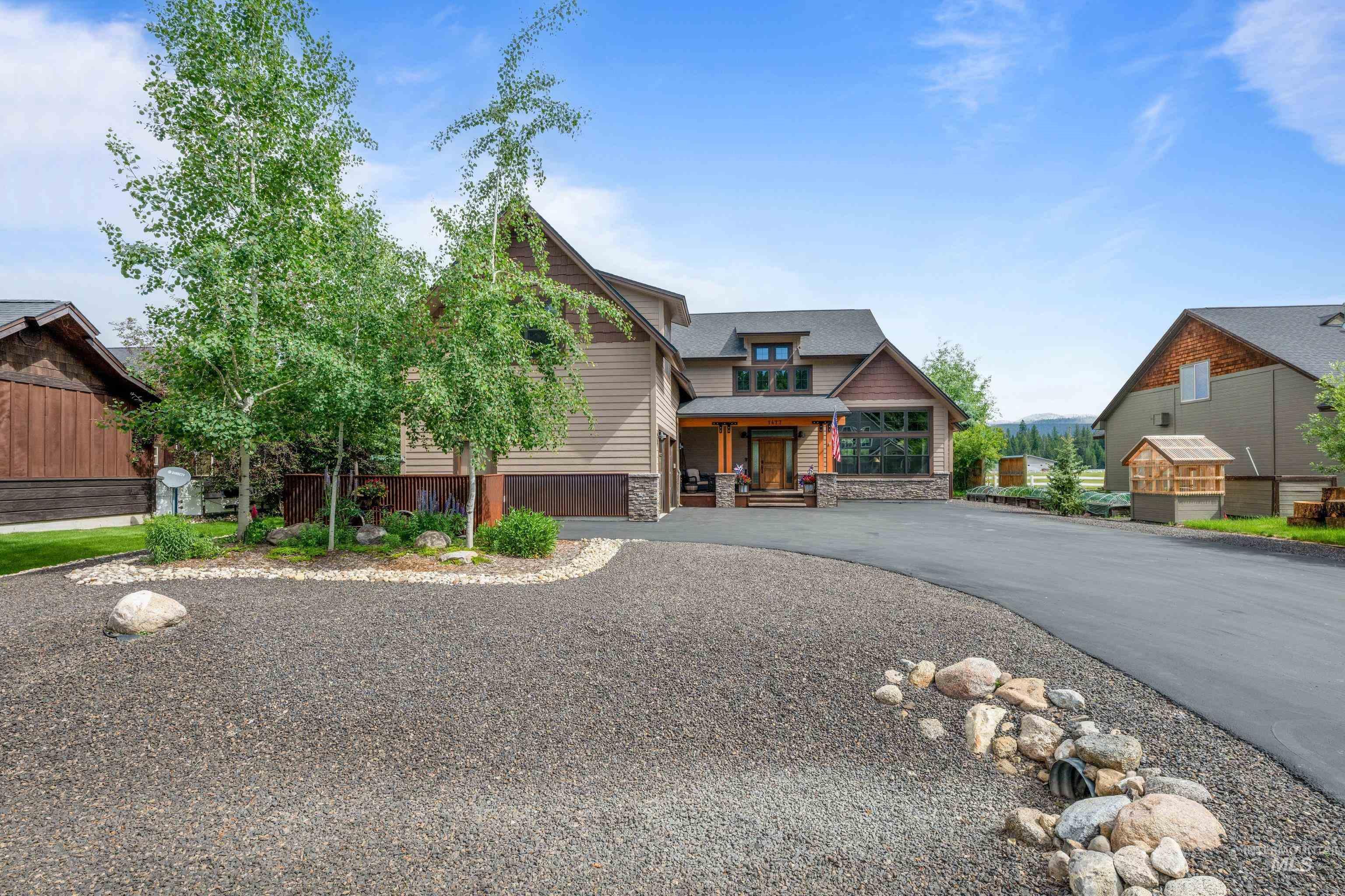 1477 Dragonfly Loop Property Photo 15