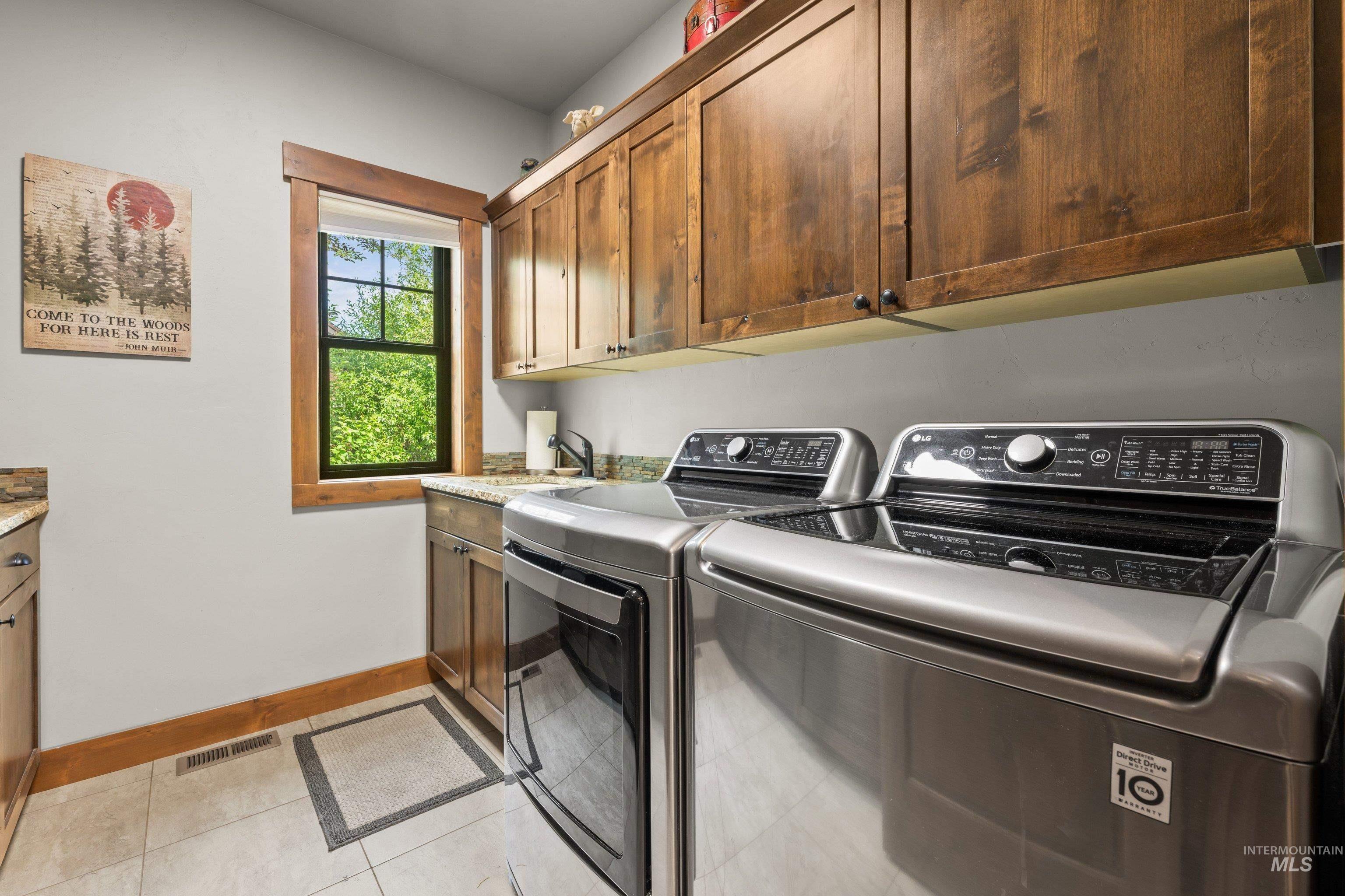 1477 Dragonfly Loop Property Photo 47