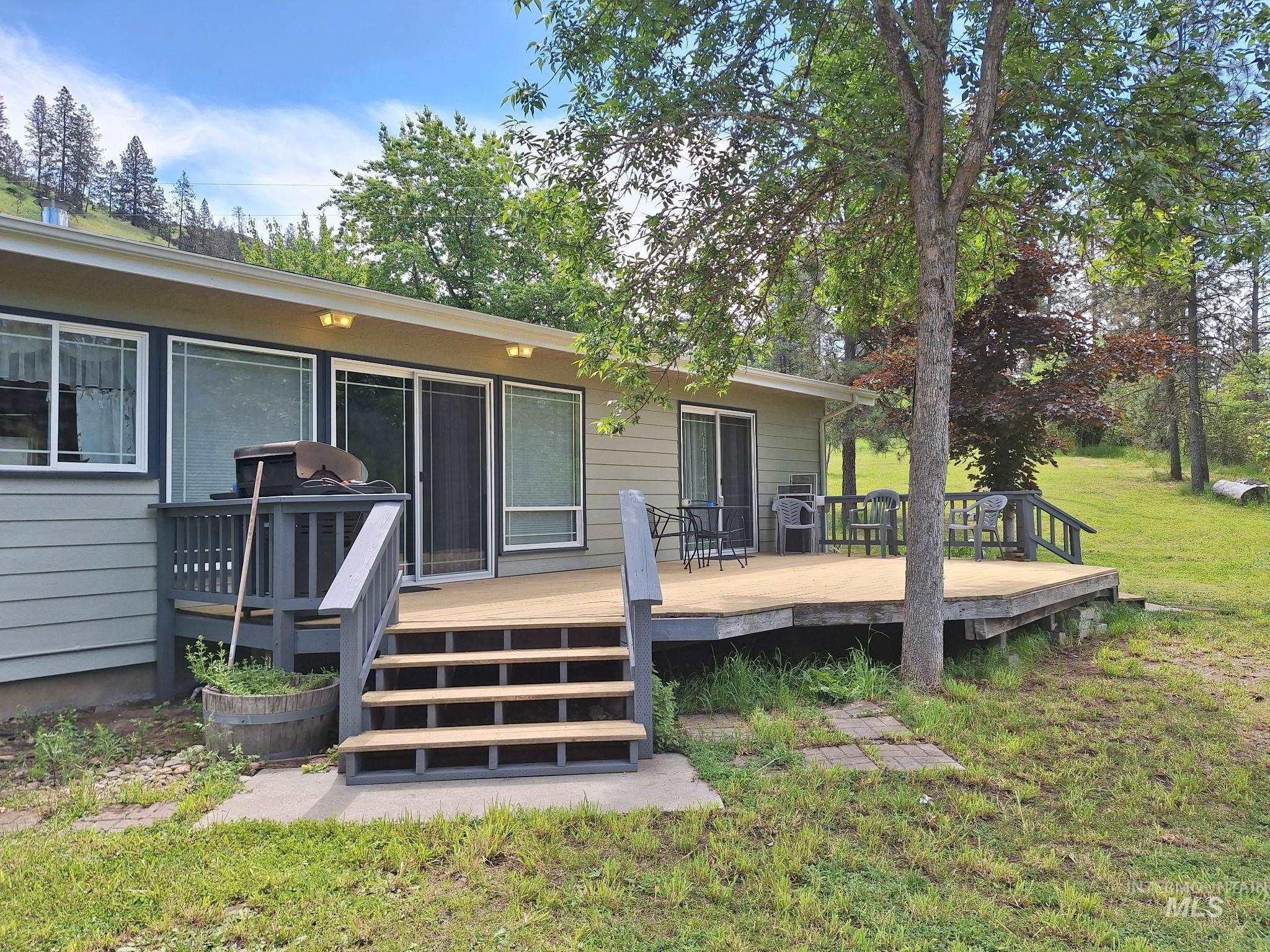 151 Schilltop Drive Property Photo 2