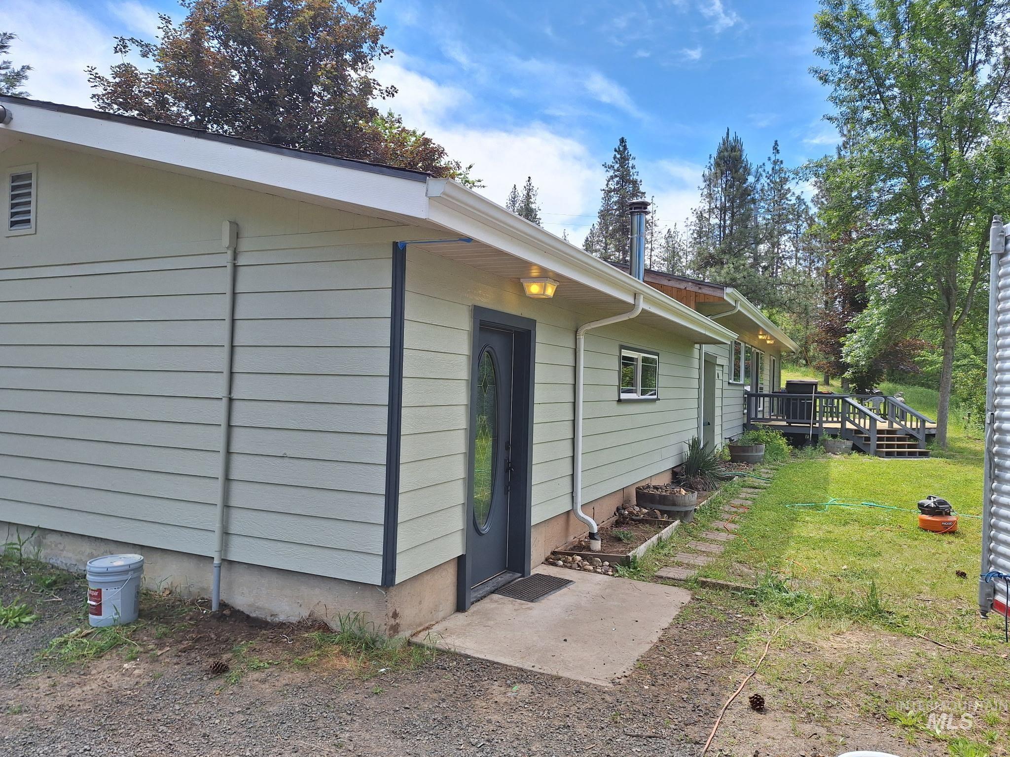 151 Schilltop Drive Property Photo 3