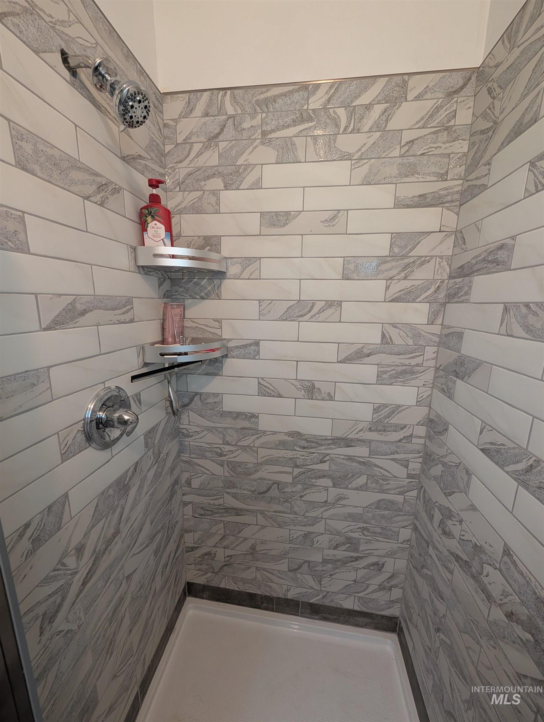 151 Schilltop Drive Property Photo 14