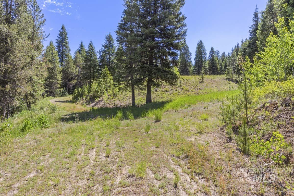 178 Tripod View Drive Property Photo 12