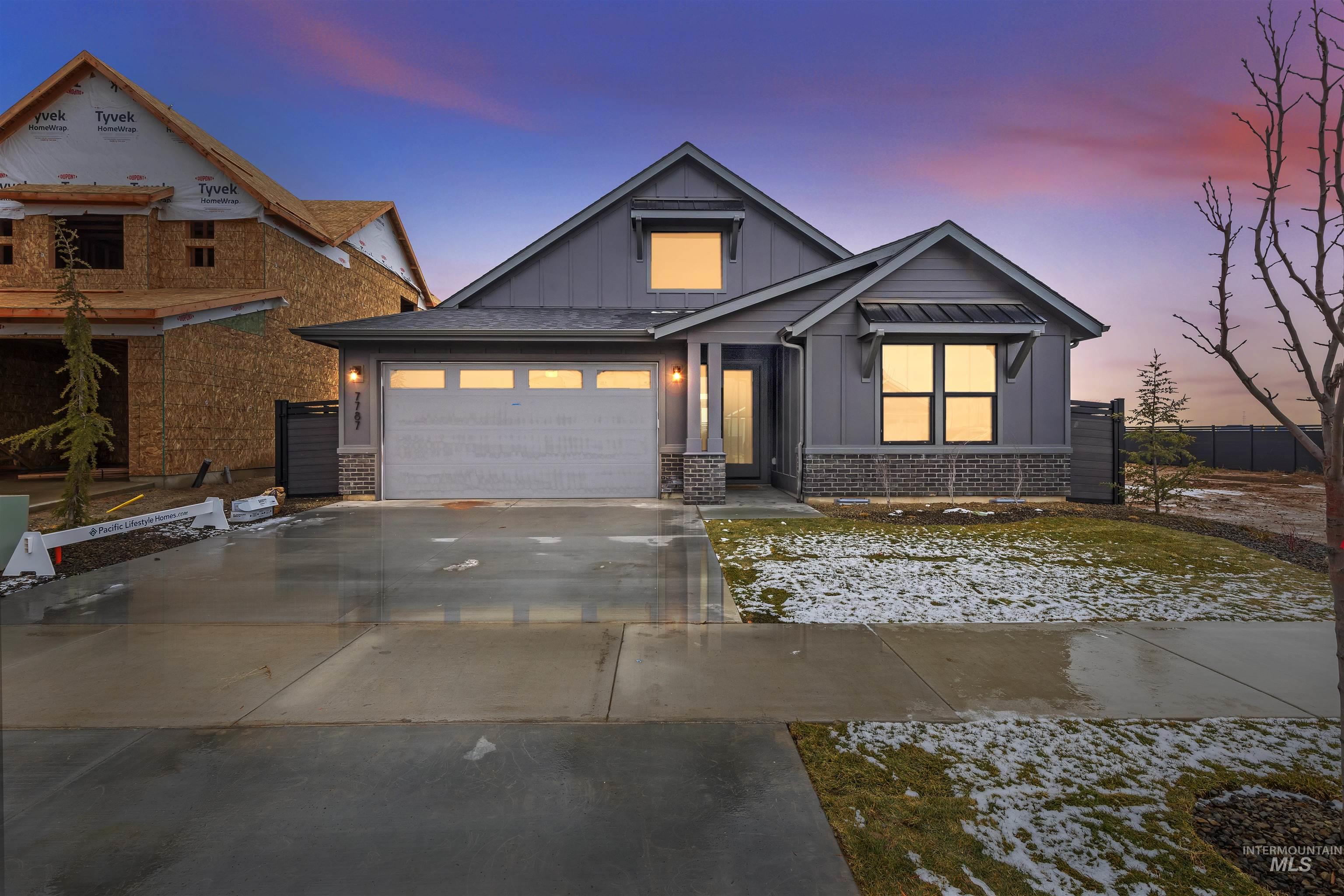 6743 N Wonder Property Photo 1