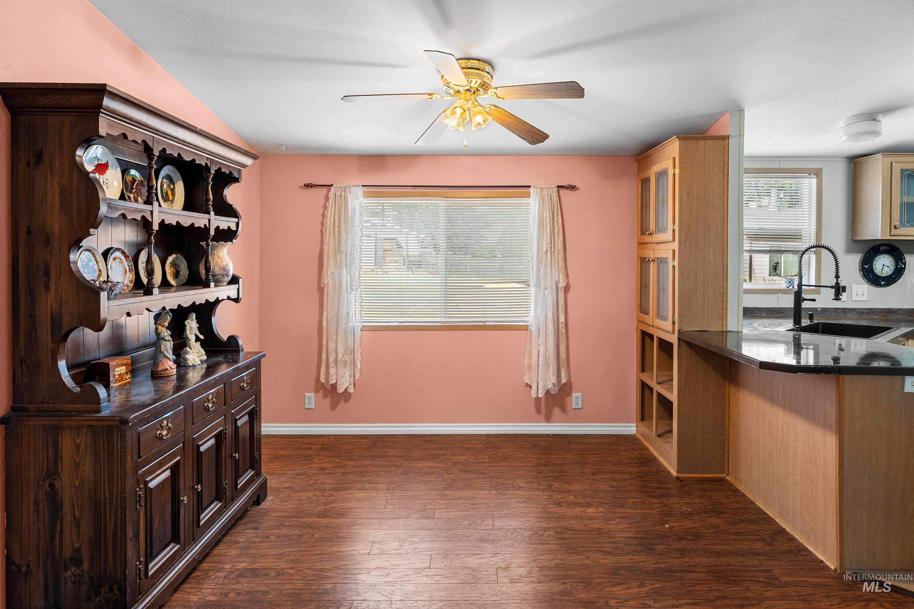 1042 Bridger Lane Property Photo 7