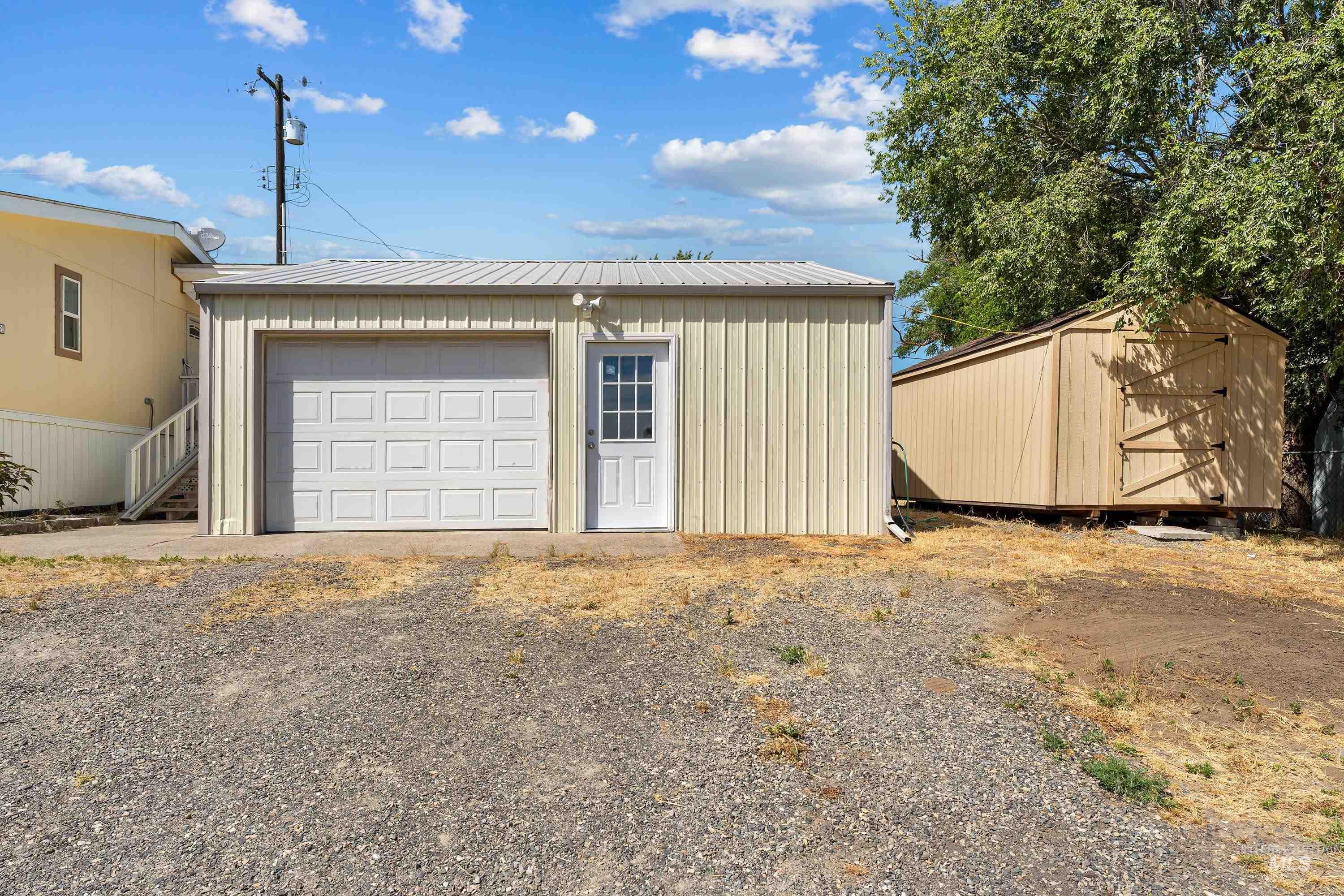 1042 Bridger Lane Property Photo 15
