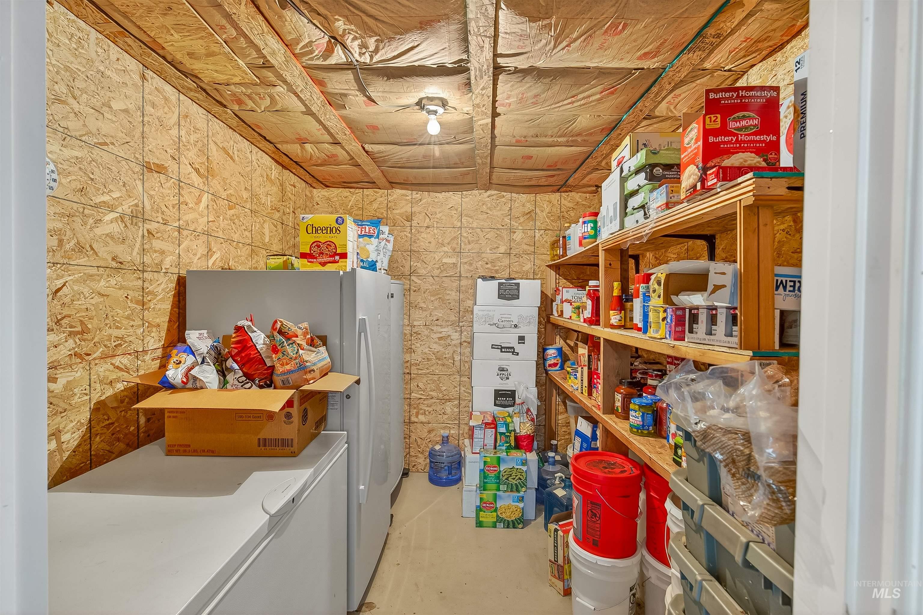 1042 Bridger Lane Property Photo 17