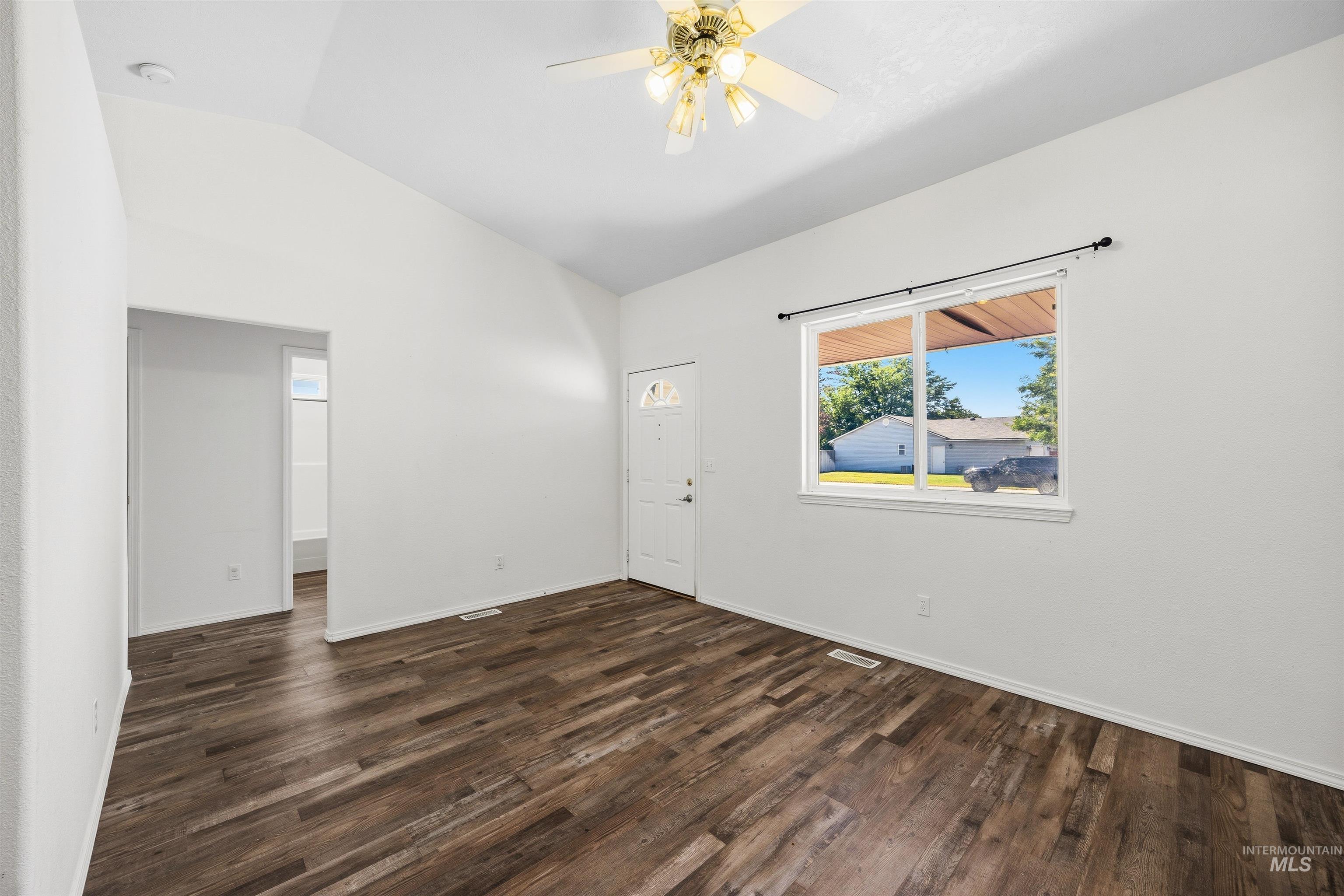 1770 Peregrine Dr Property Photo 2