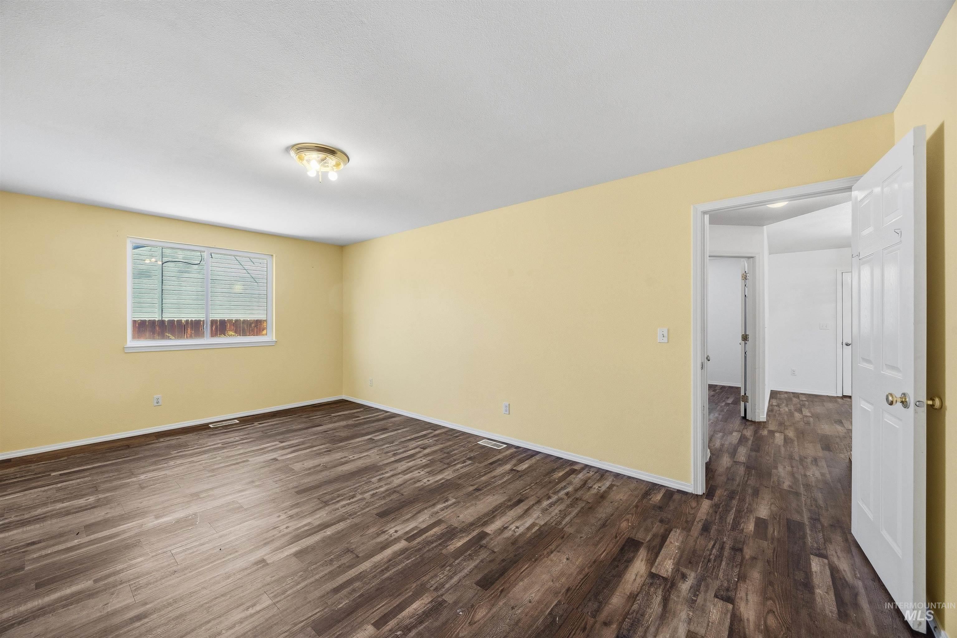 1770 Peregrine Dr Property Photo 20