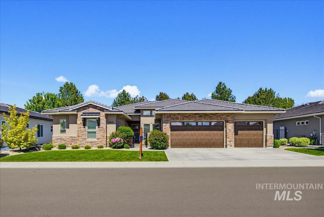 6642 N Crantini Way Property Photo 5