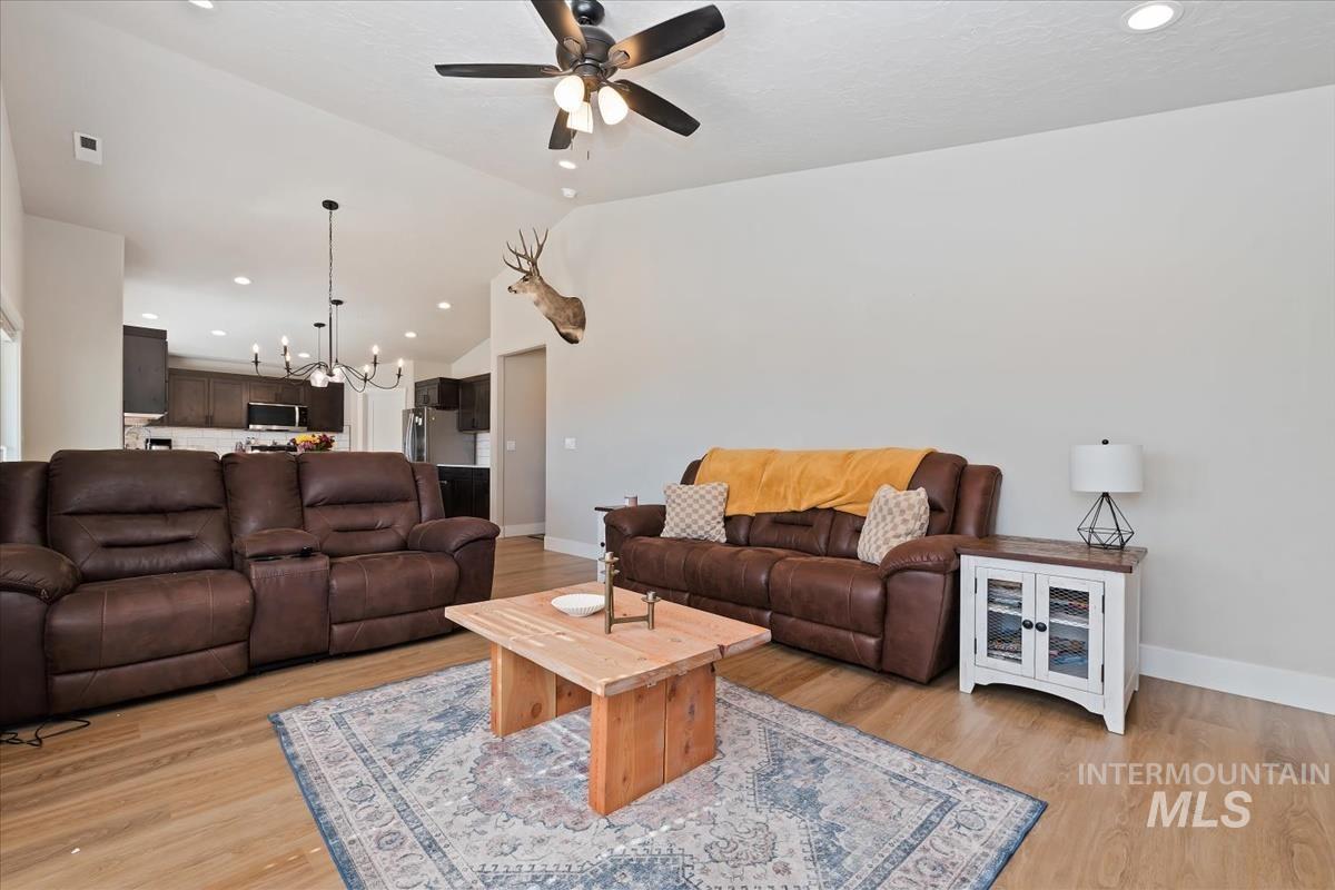 2402 Day Dr Property Photo 5