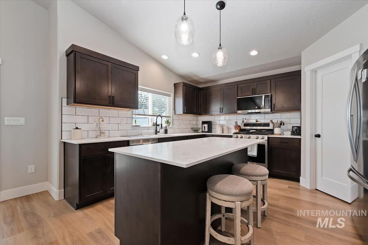2402 Day Dr Property Photo 8