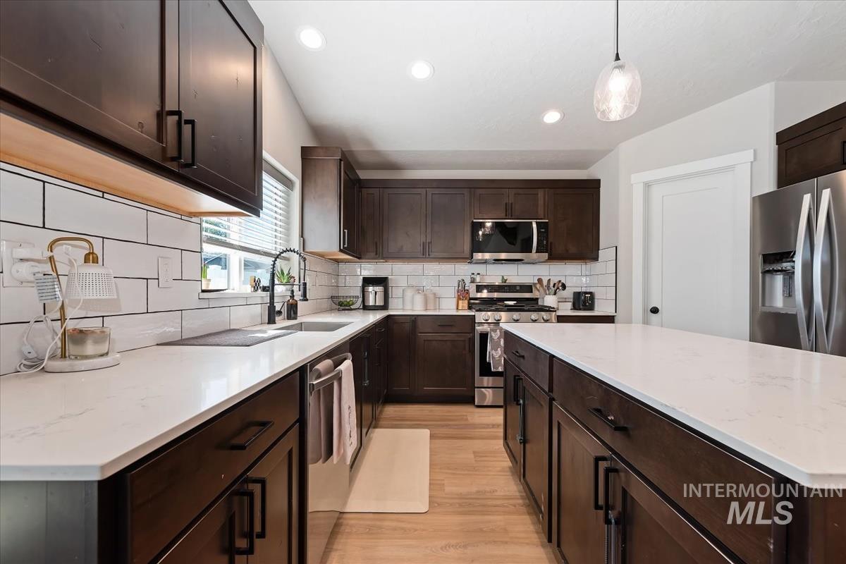 2402 Day Dr Property Photo 10