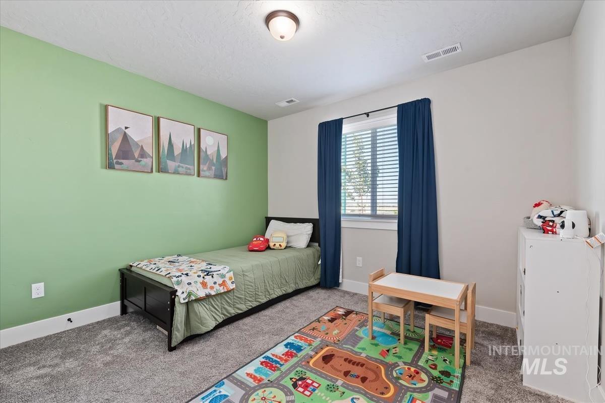 2402 Day Dr Property Photo 22