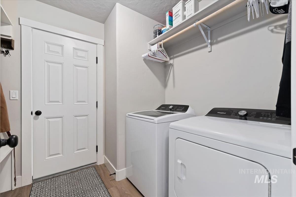 2402 Day Dr Property Photo 24