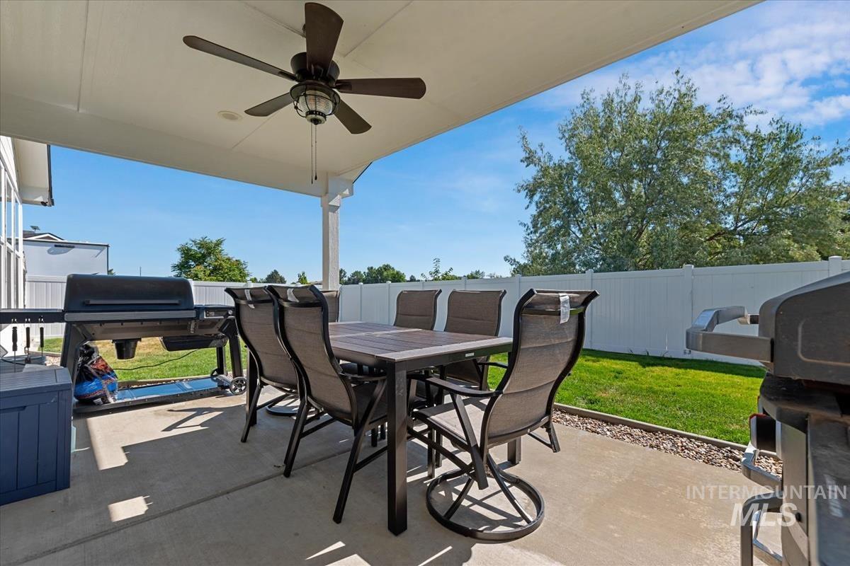 2402 Day Dr Property Photo 26