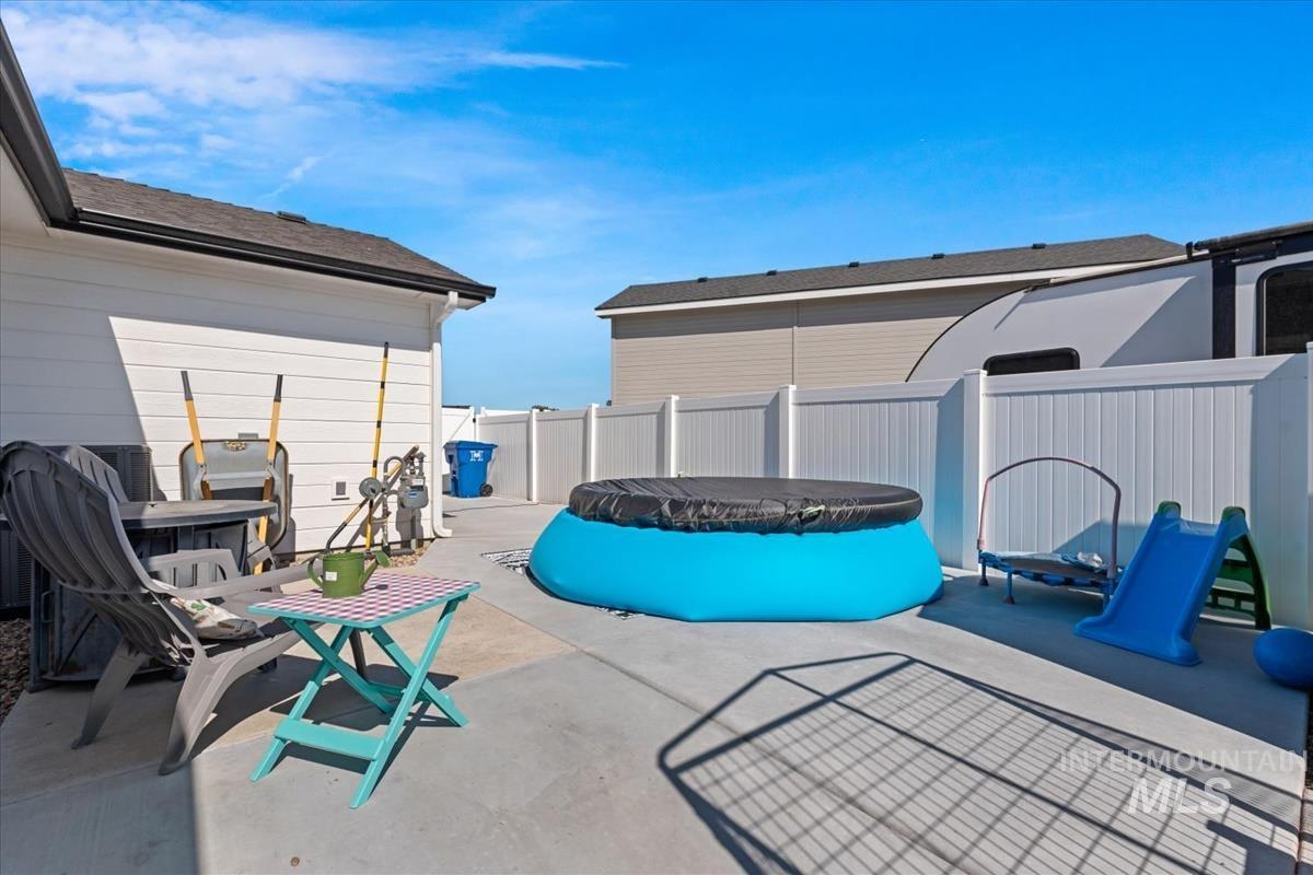 2402 Day Dr Property Photo 31