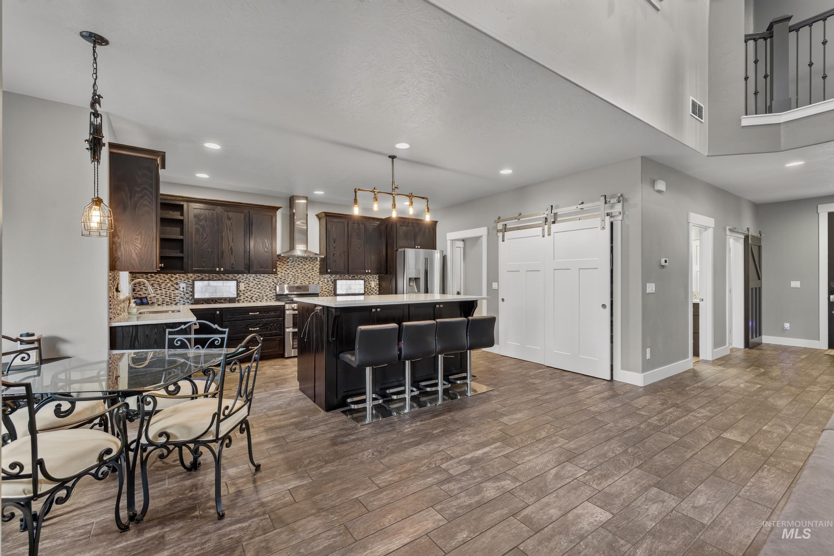 1003 Violet Way Property Photo 21