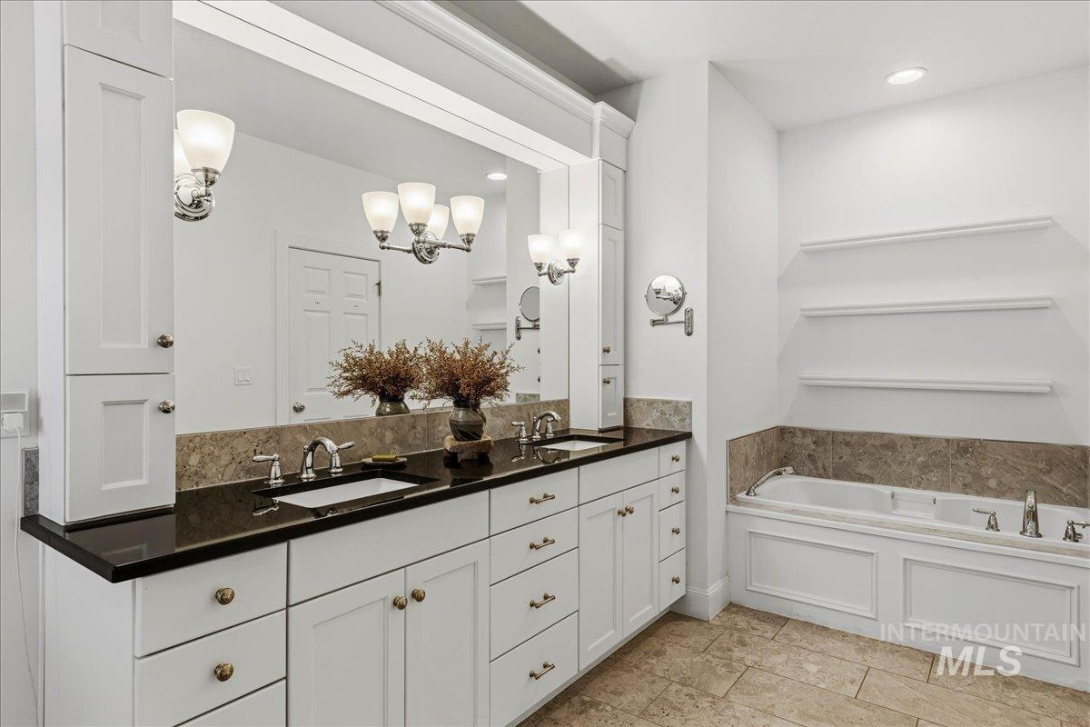 4782 N Echo Summit Way Property Photo 26