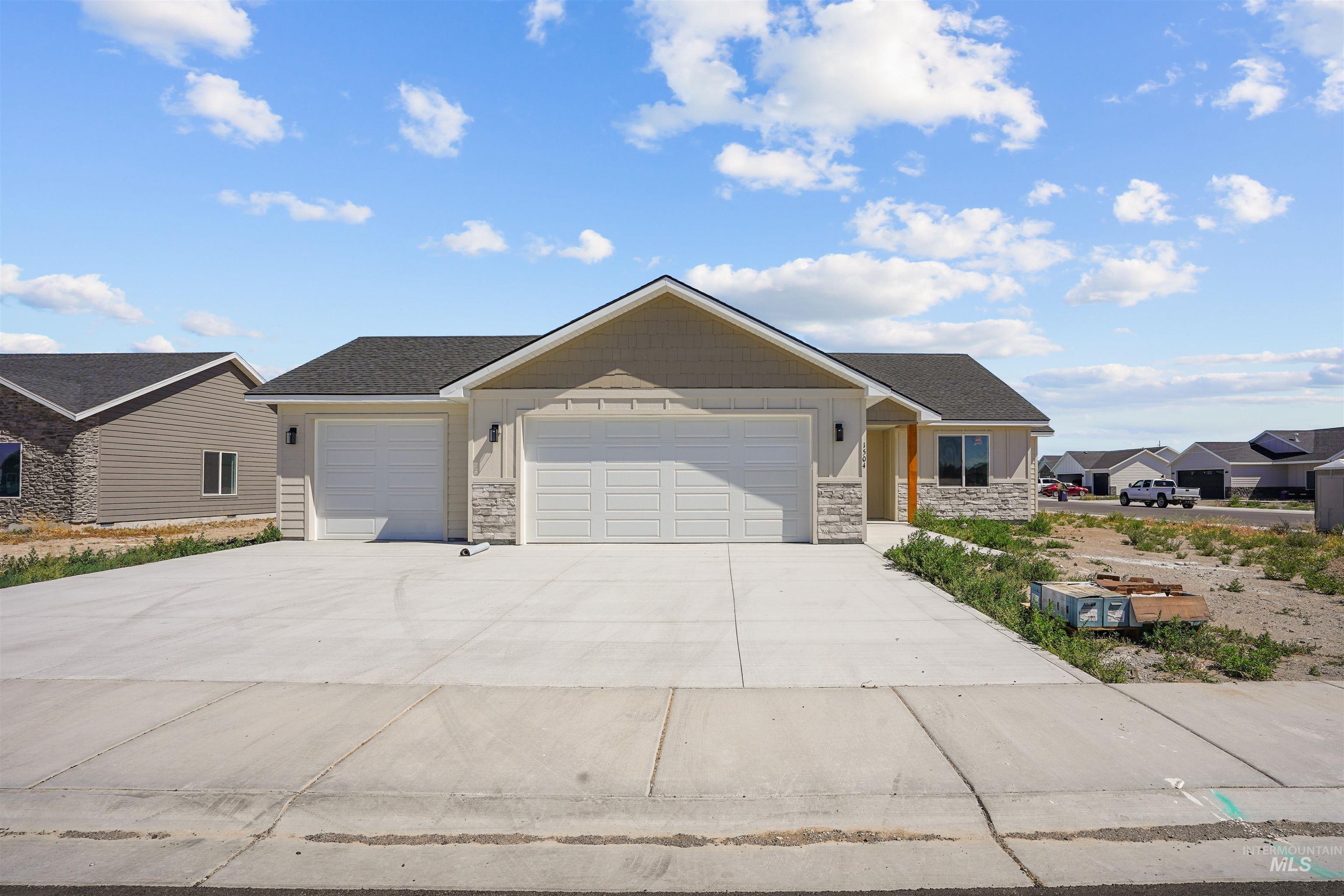 1504 Belle Drive Property Photo 1