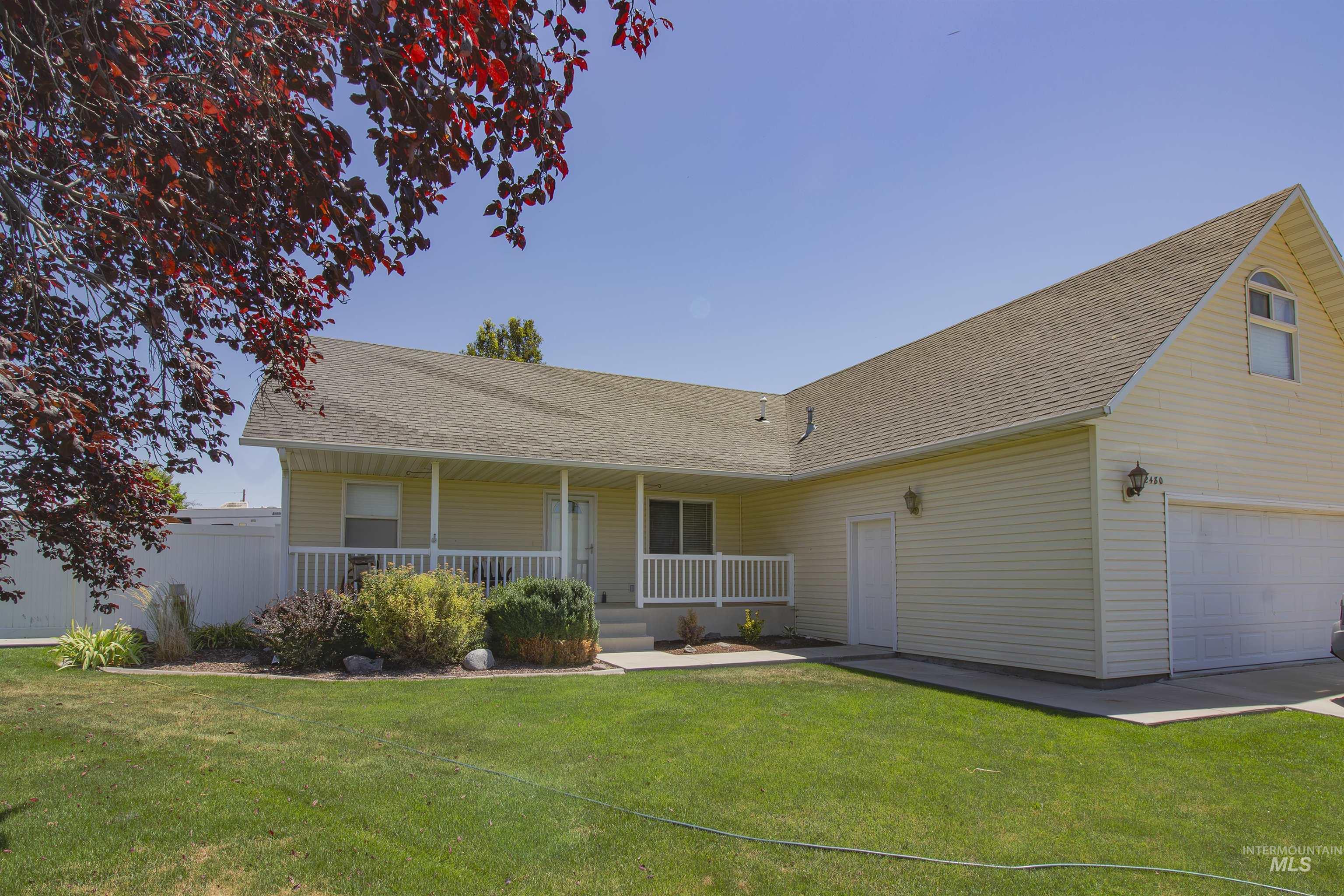2480 W 9th Street Property Photo 2