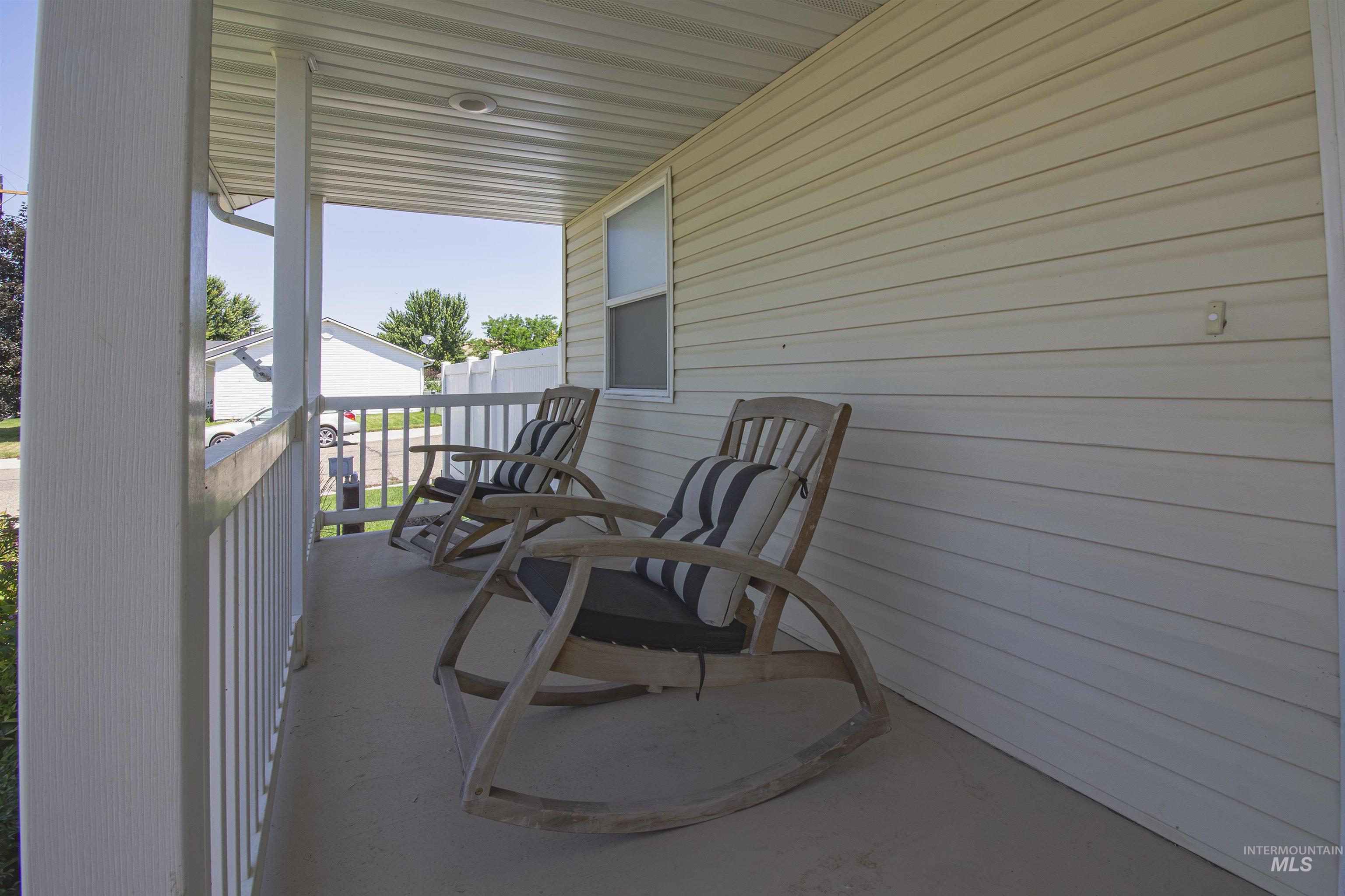 2480 W 9th Street Property Photo 3