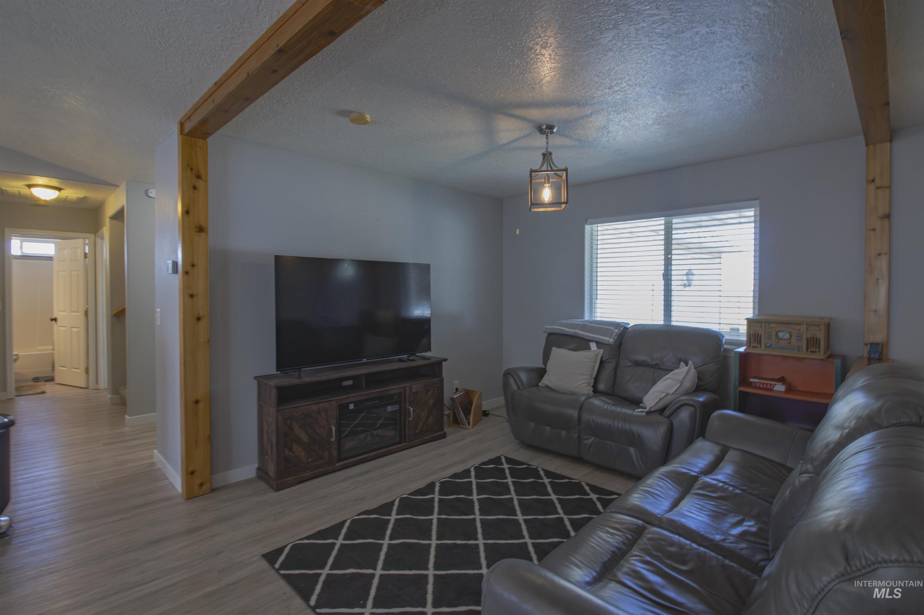 2480 W 9th Street Property Photo 5