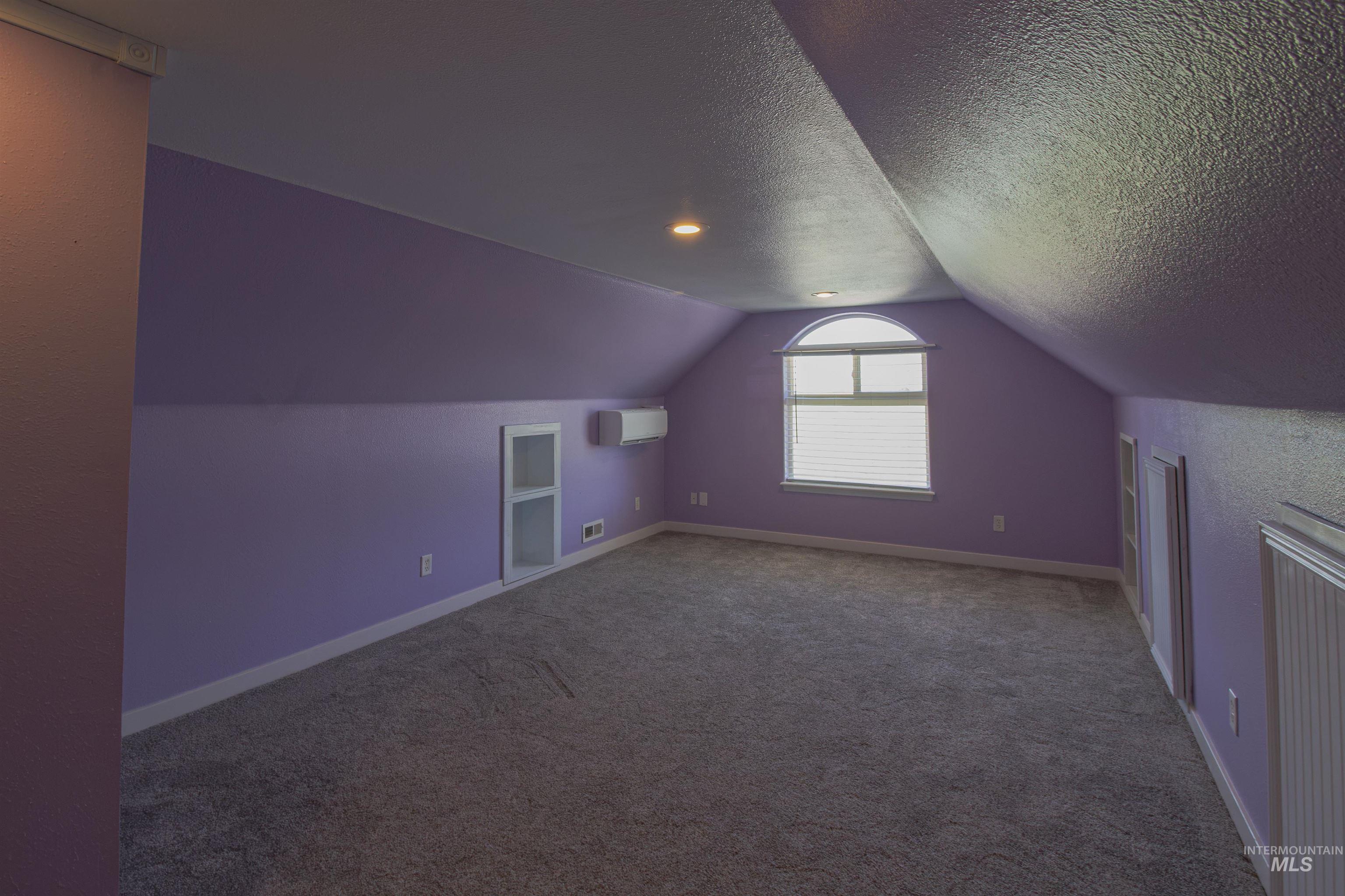 2480 W 9th Street Property Photo 16