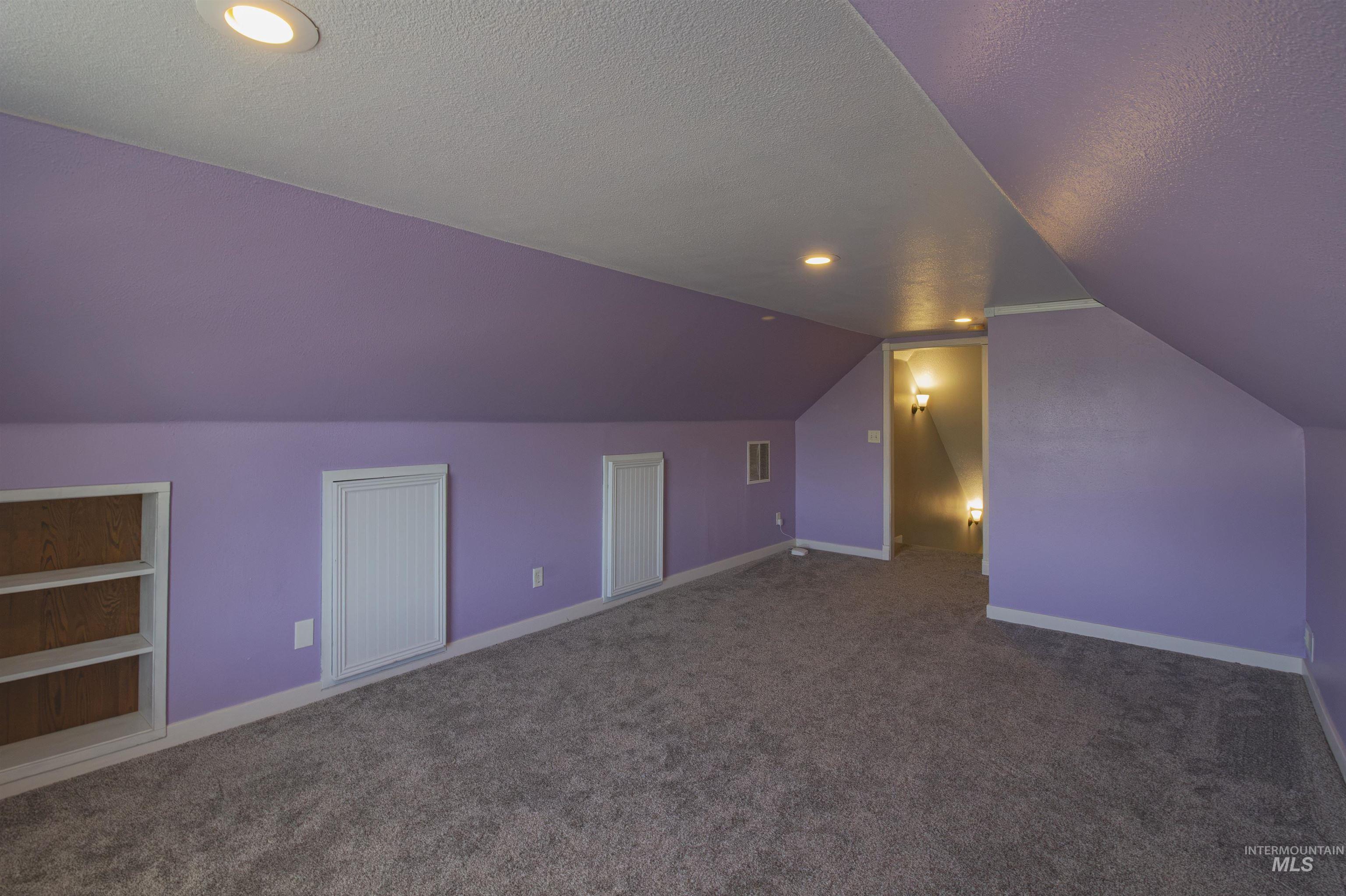 2480 W 9th Street Property Photo 17