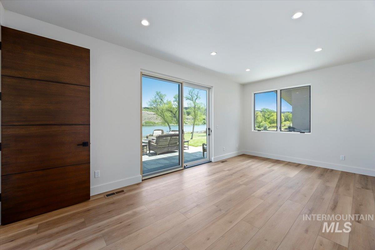 952 E 5204 N Property Photo 22