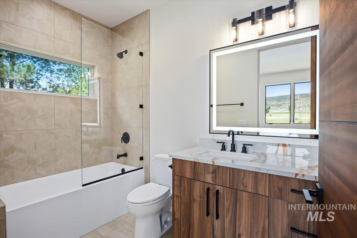 952 E 5204 N Property Photo 25