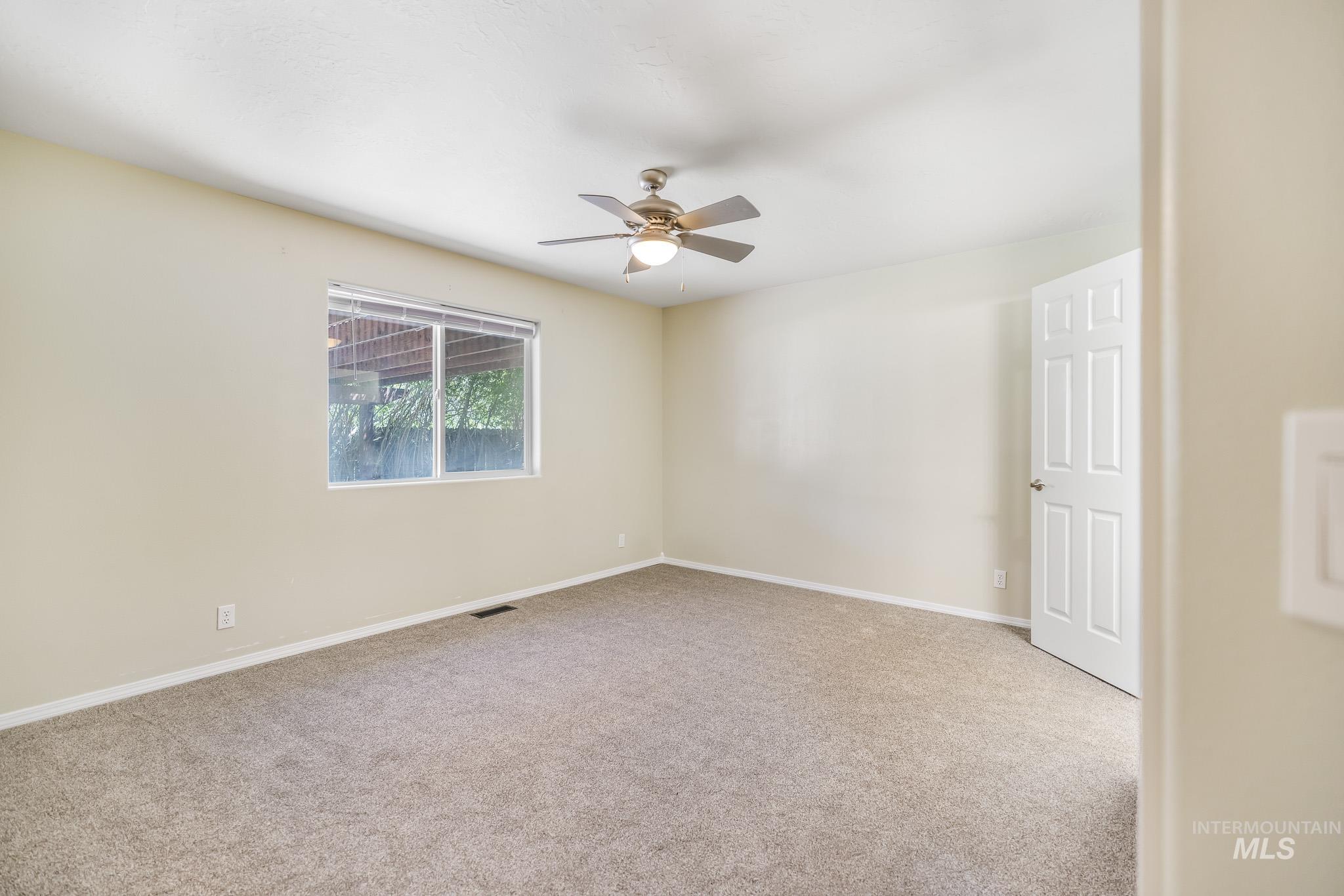 1712 S Marsh Wood Pl Property Photo 16