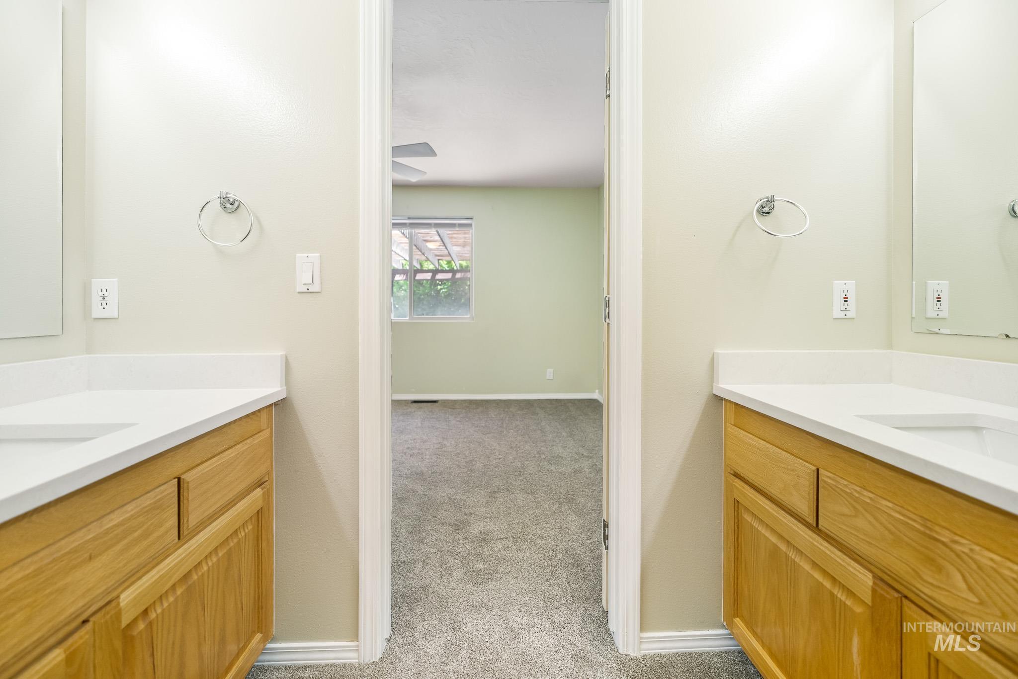 1712 S Marsh Wood Pl Property Photo 28