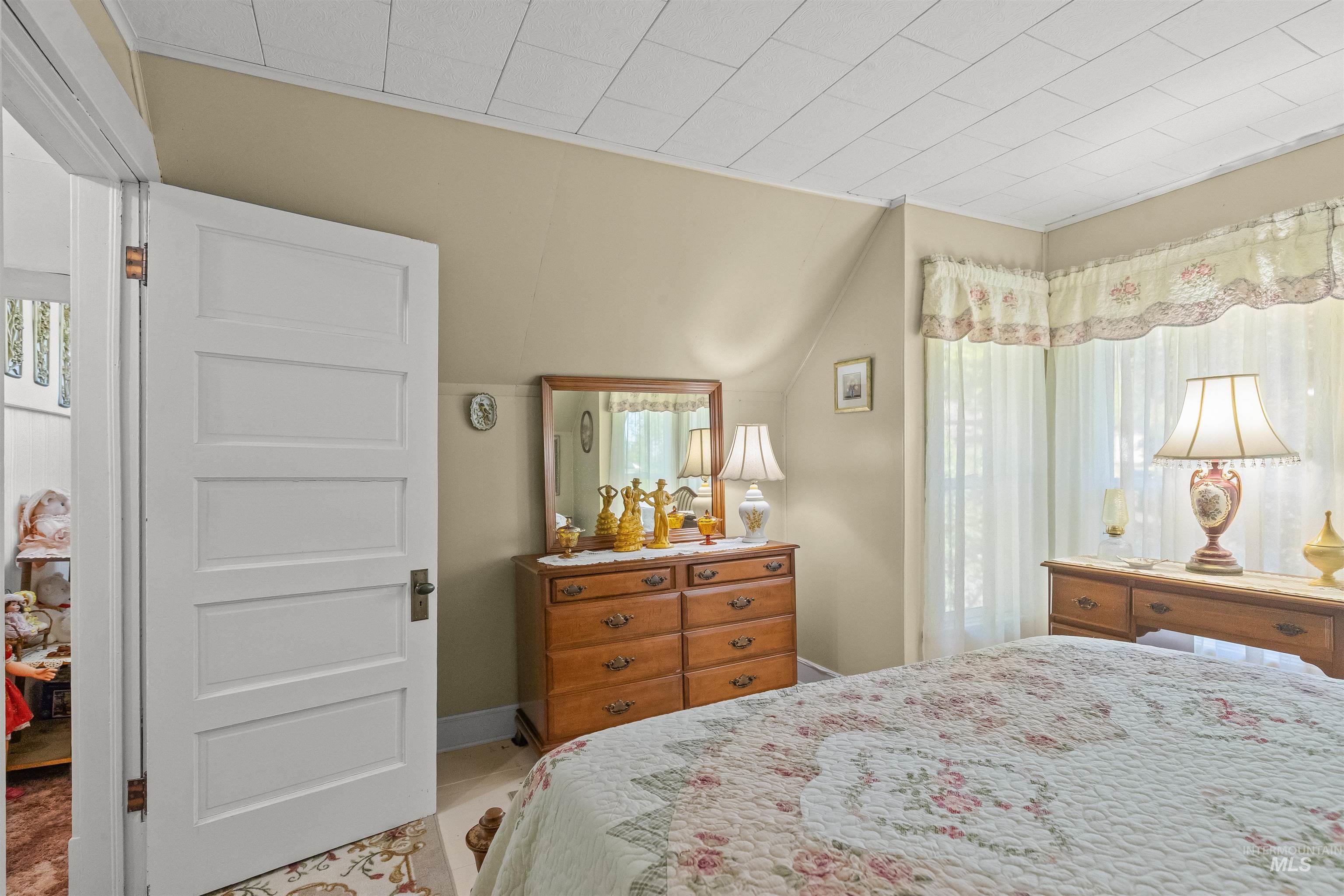 709 Main Street Property Photo 27