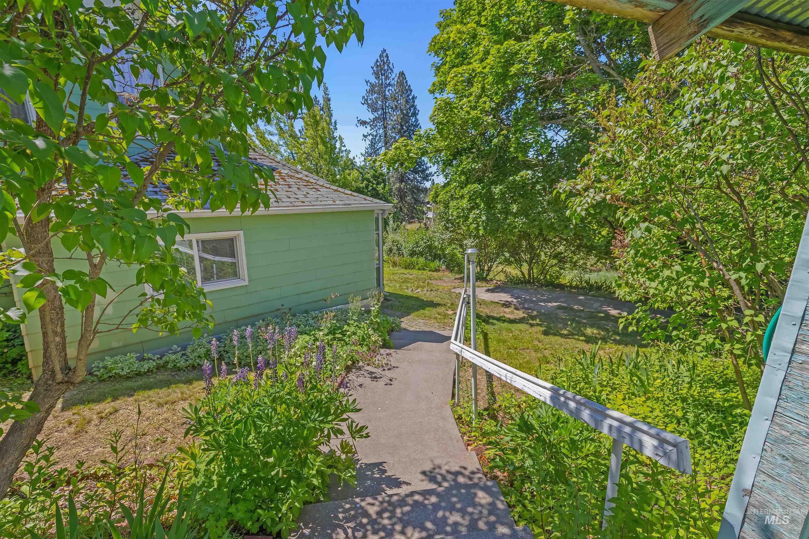 709 Main Street Property Photo 41